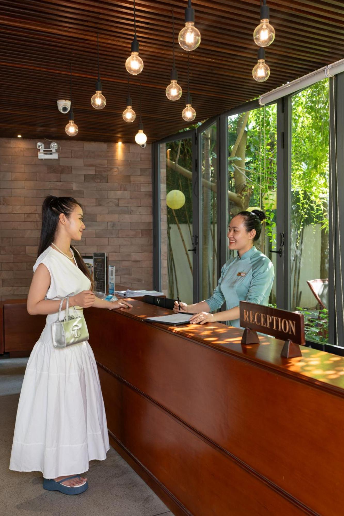 Hotel Mulberry Collection Silk Eco Hoi An