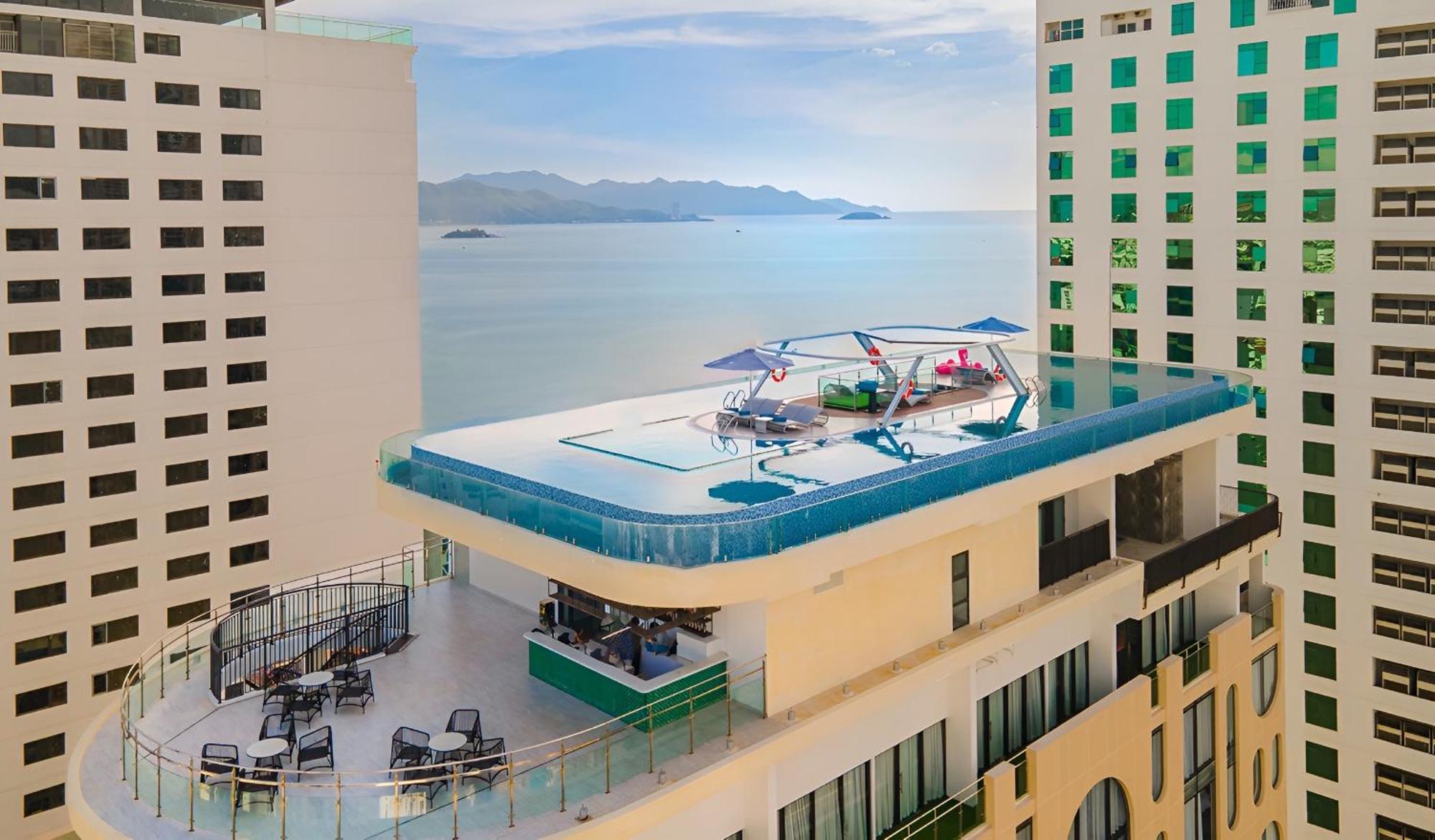Hotel Grand Tourane 4*