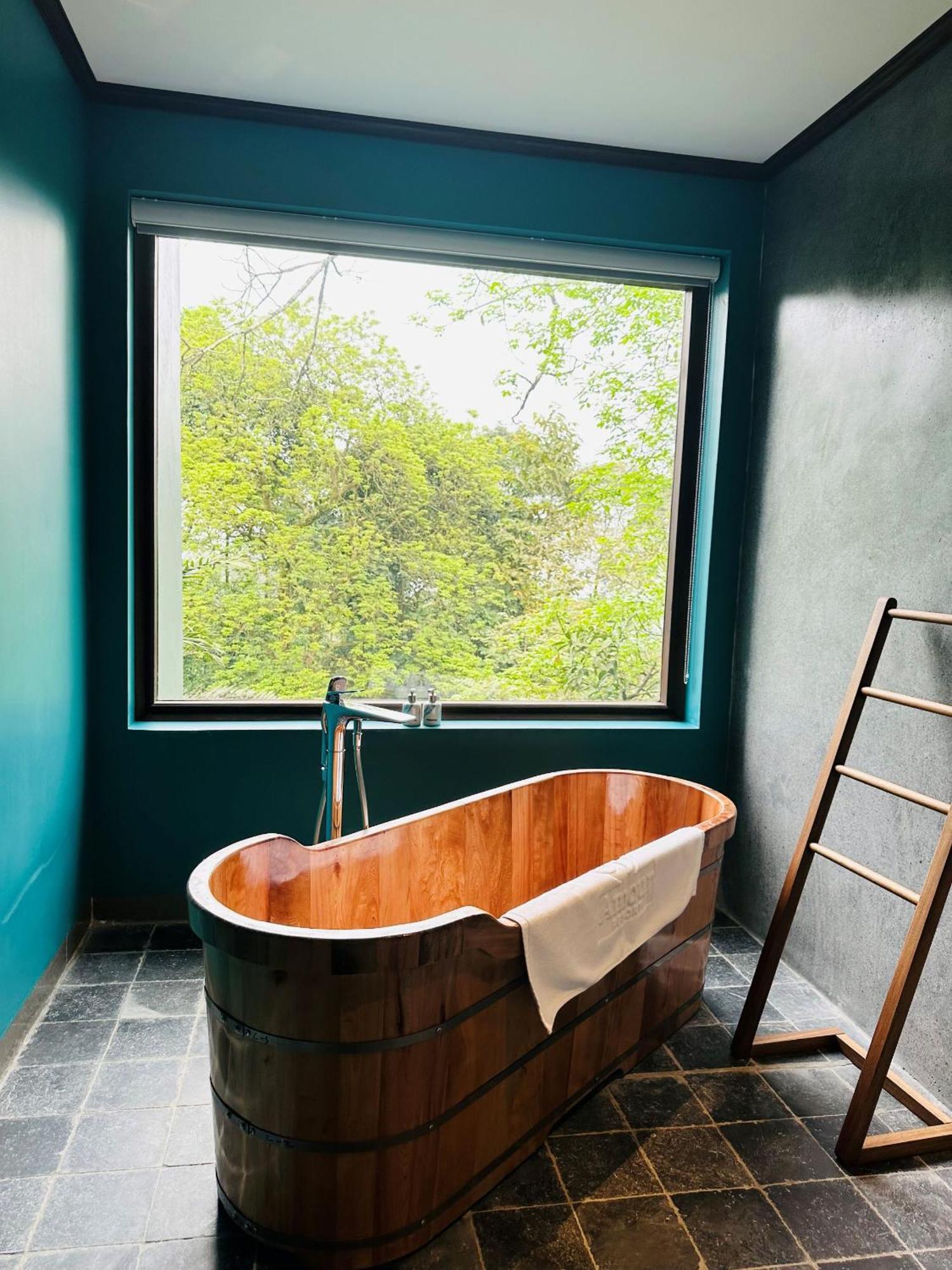 Hotel Bavi Hanoi