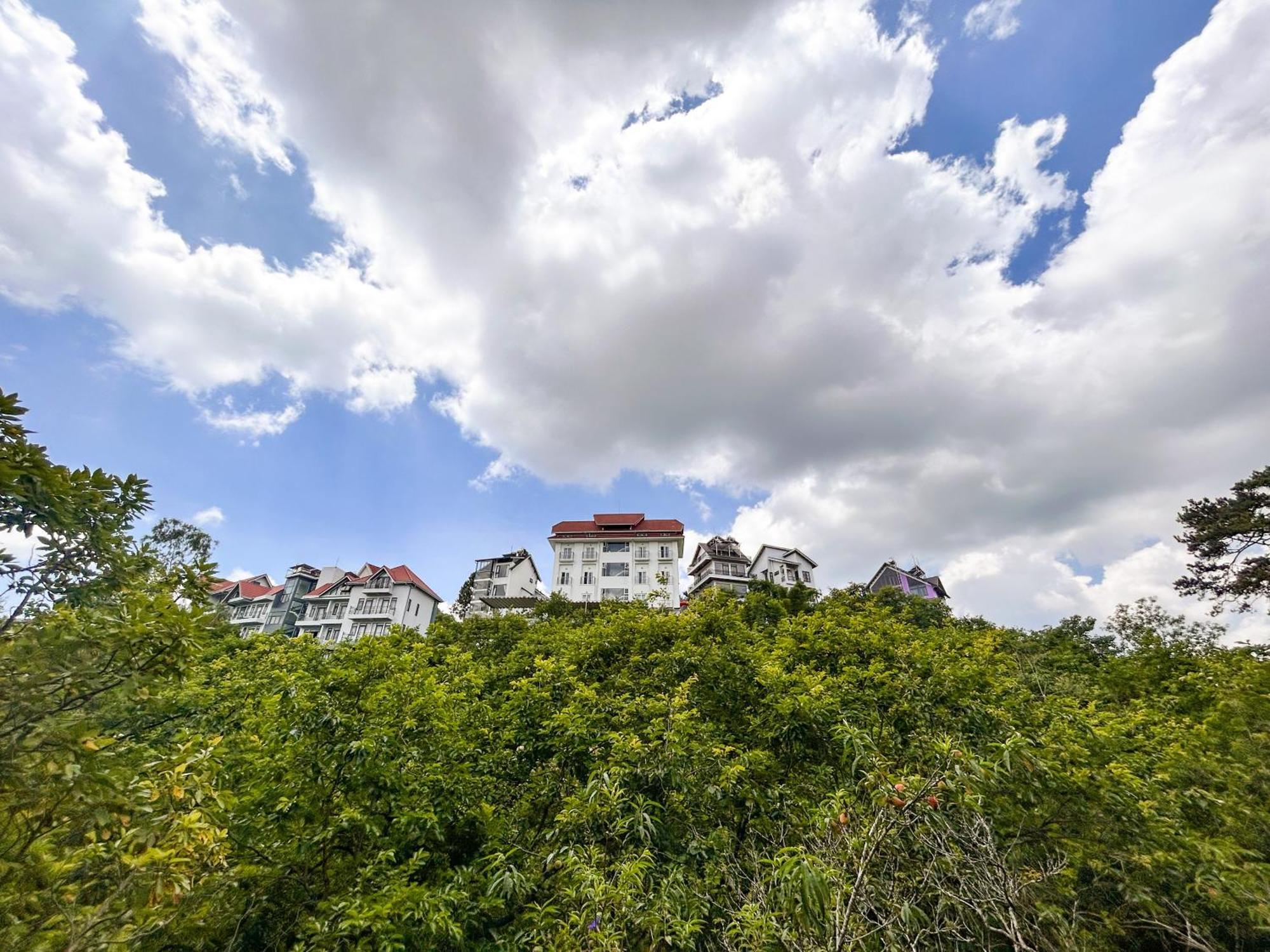 Hong Mon Hotel 3*
