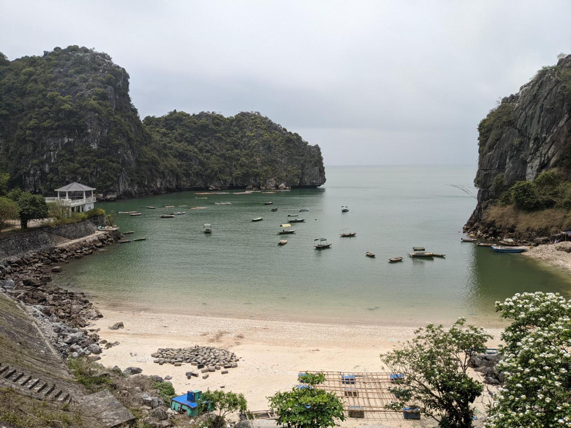 Hotel Tung Quang 2*