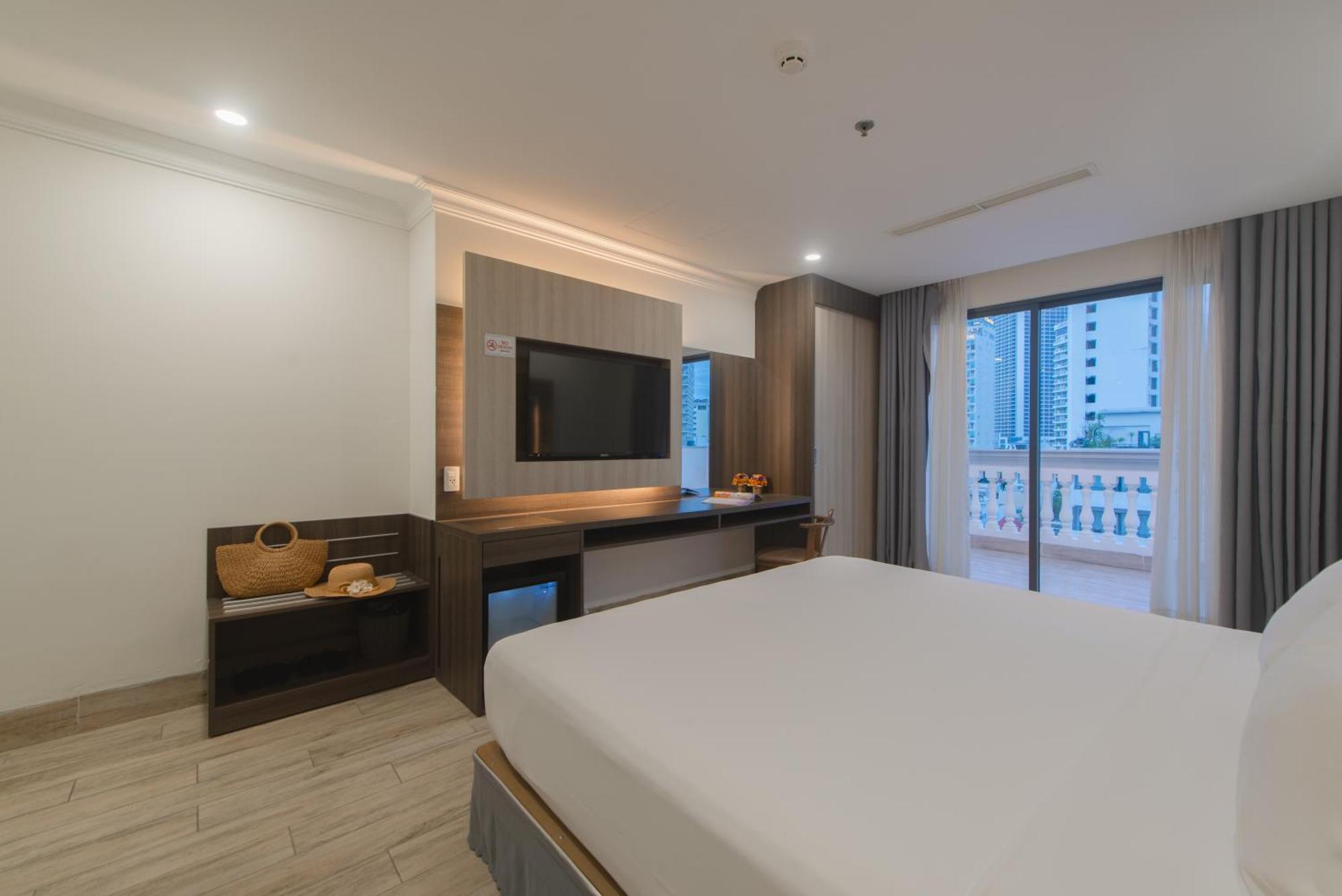 Seven Seas Hotel 3*