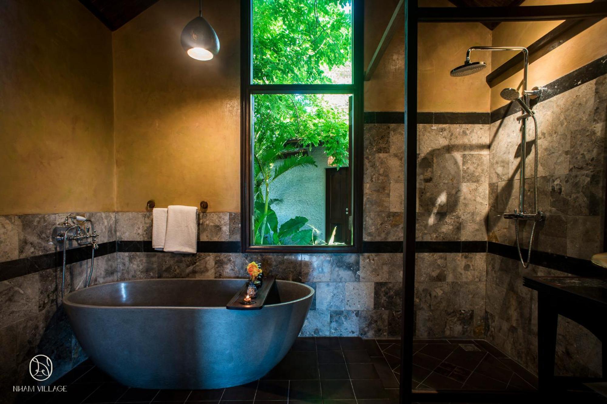 Resort Nham Village 5*