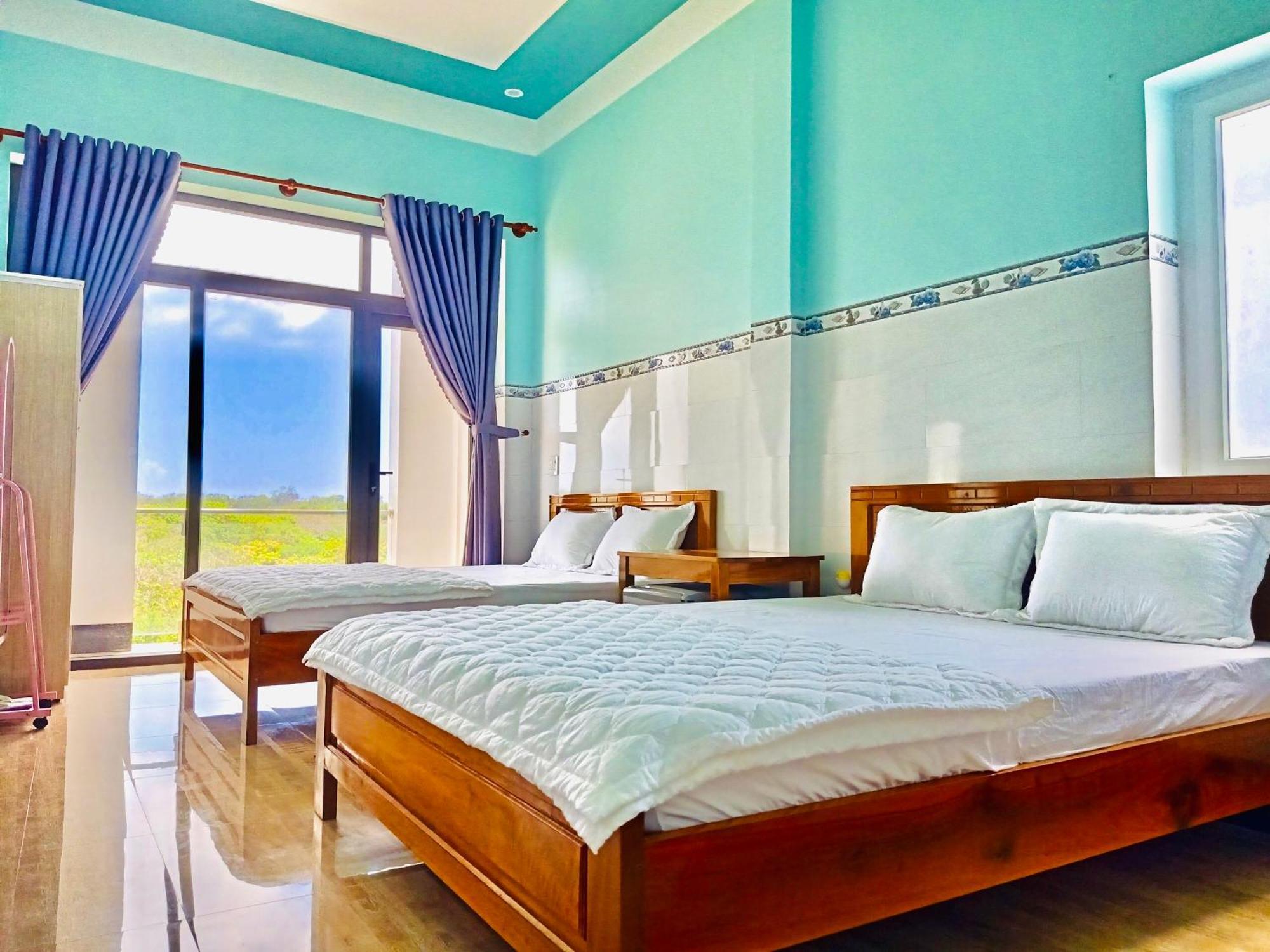 Hong Phu - Dao Phu Quy Hotel *