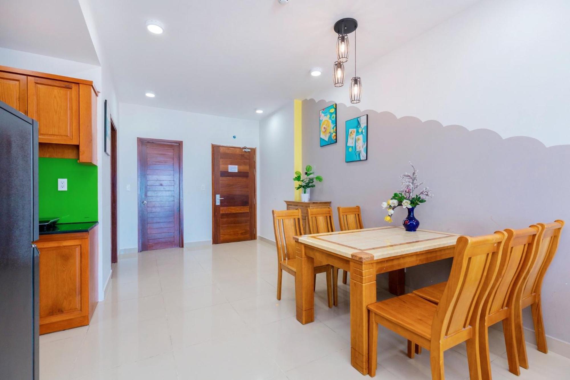 Apartment Gold Sea