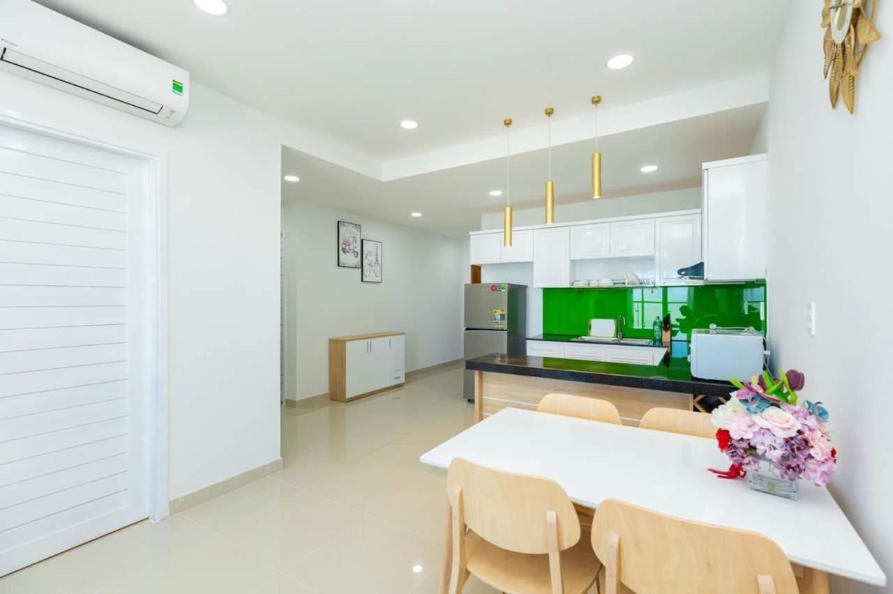 Apartment Gold Sea