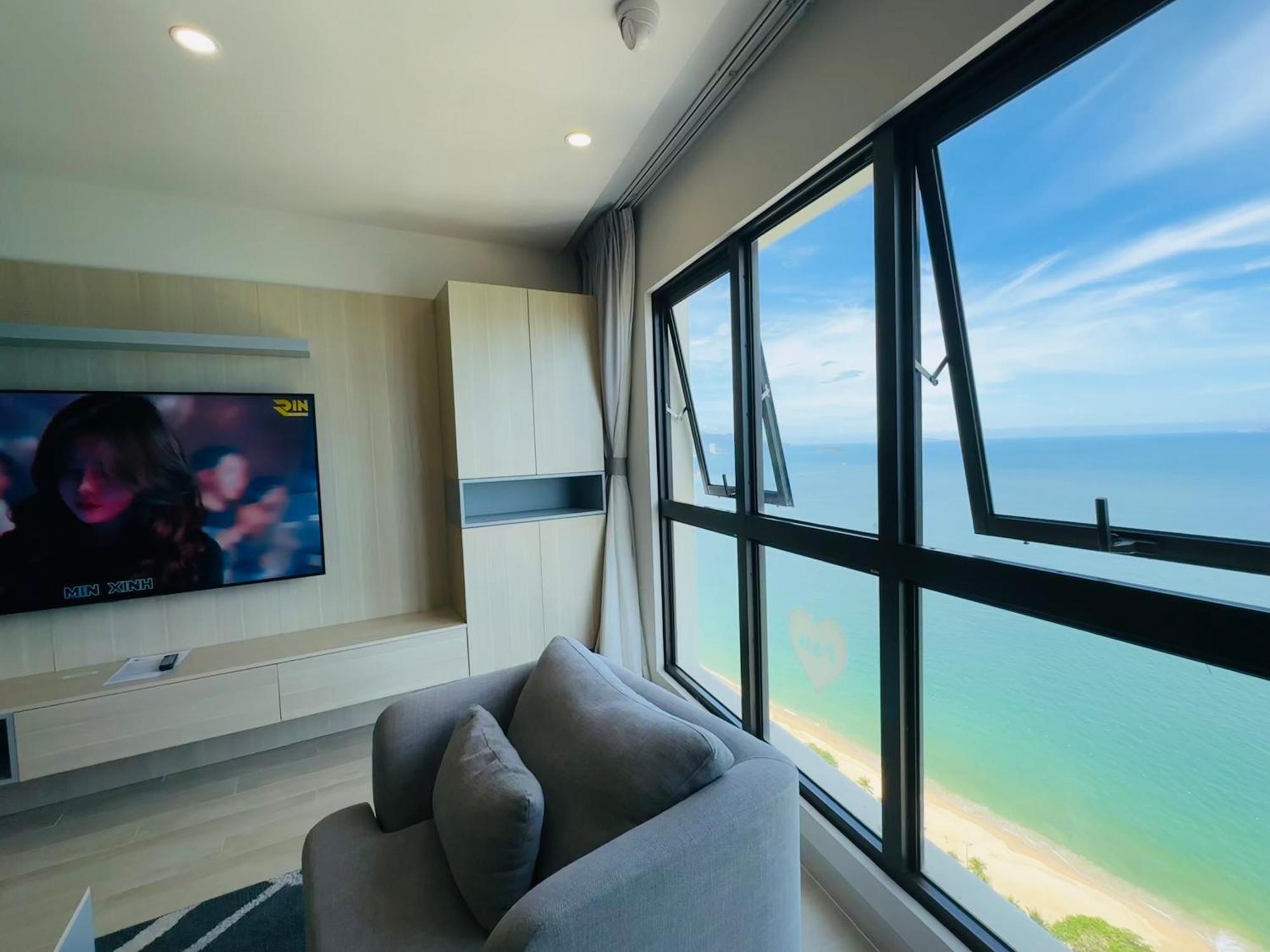 Gold Coast Luxury - Ocean View *