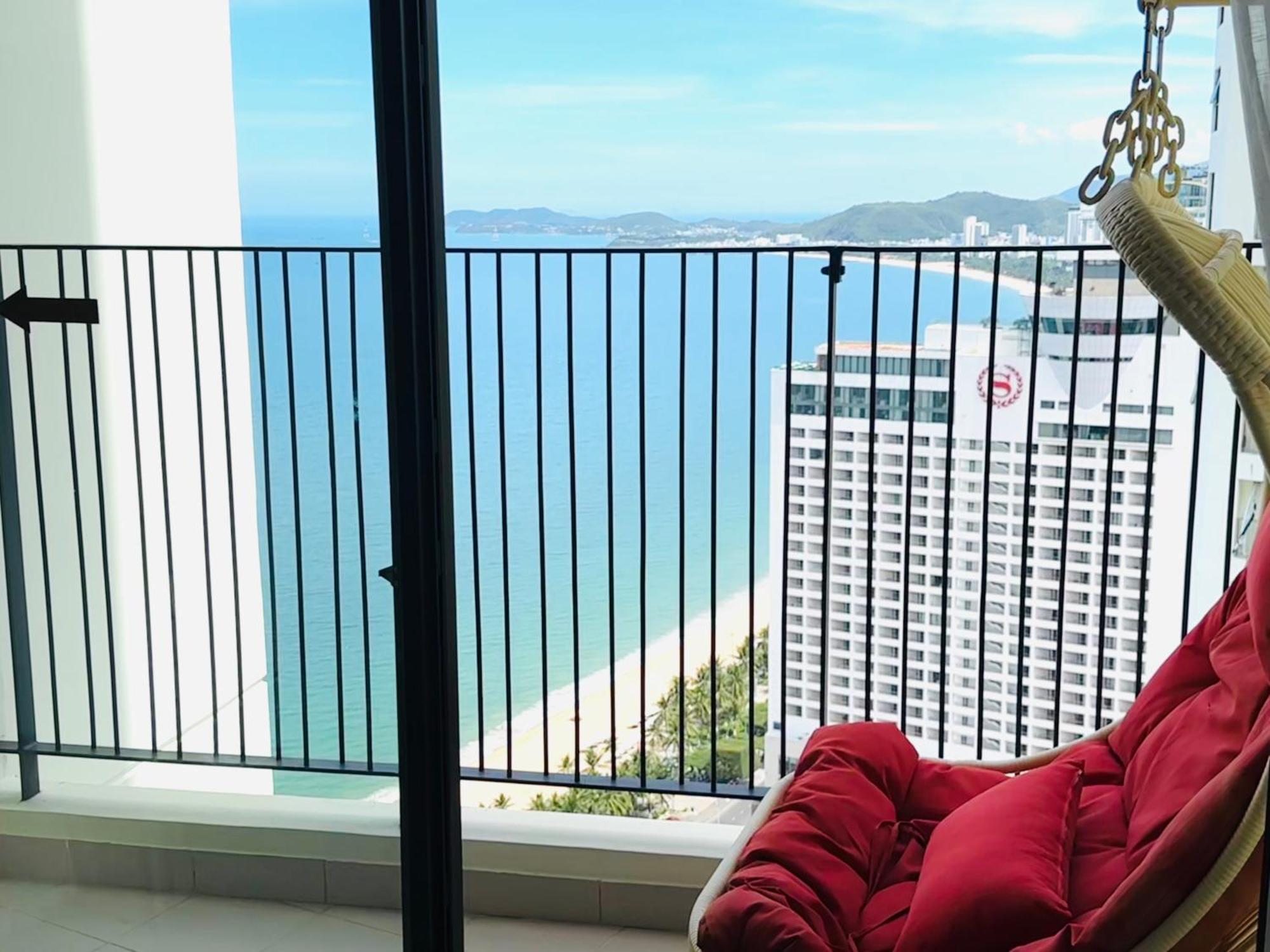 Gold Coast Luxury - Ocean View Apartment Nha Trang