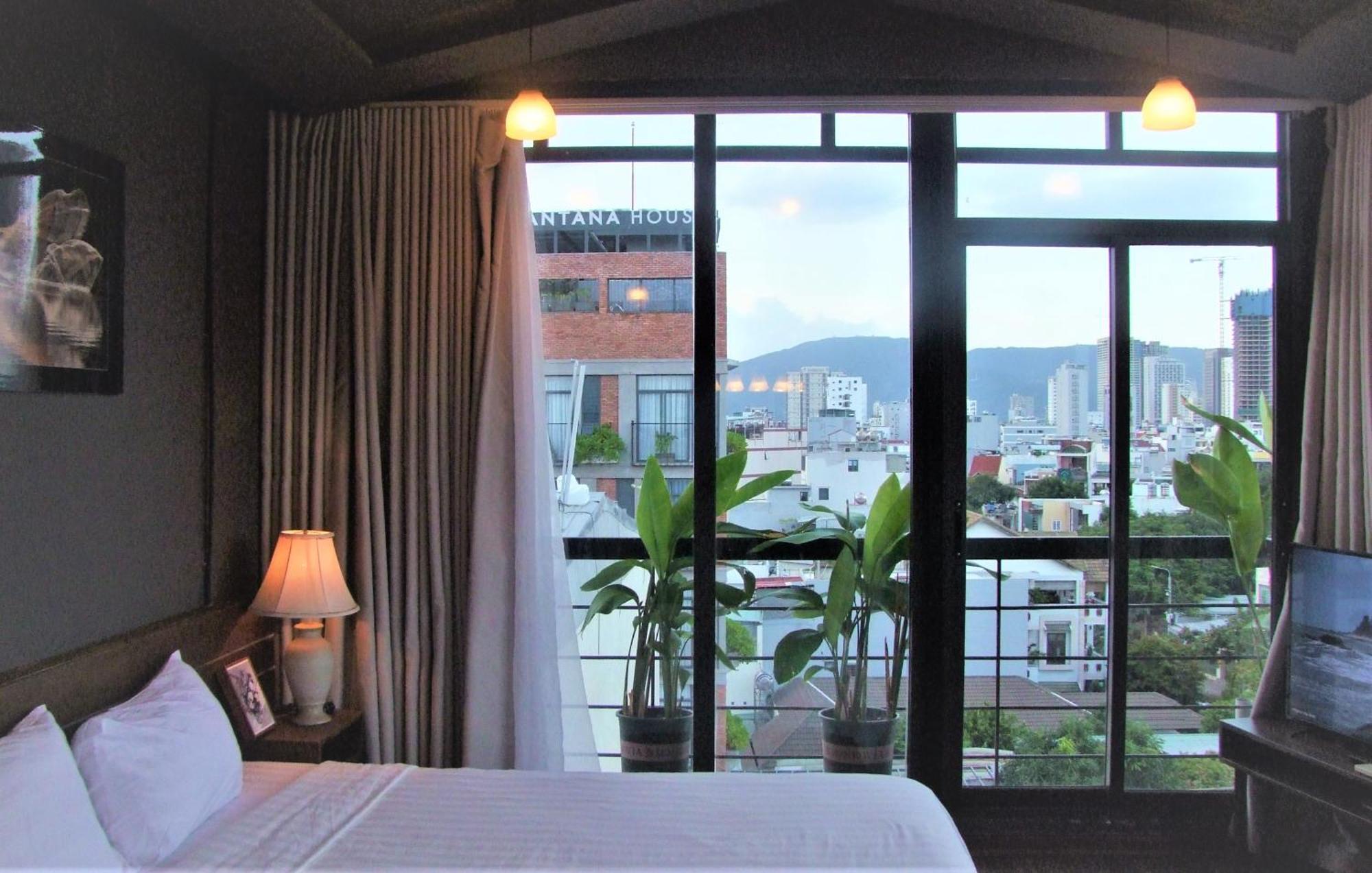 Hotel Oasis & 3*