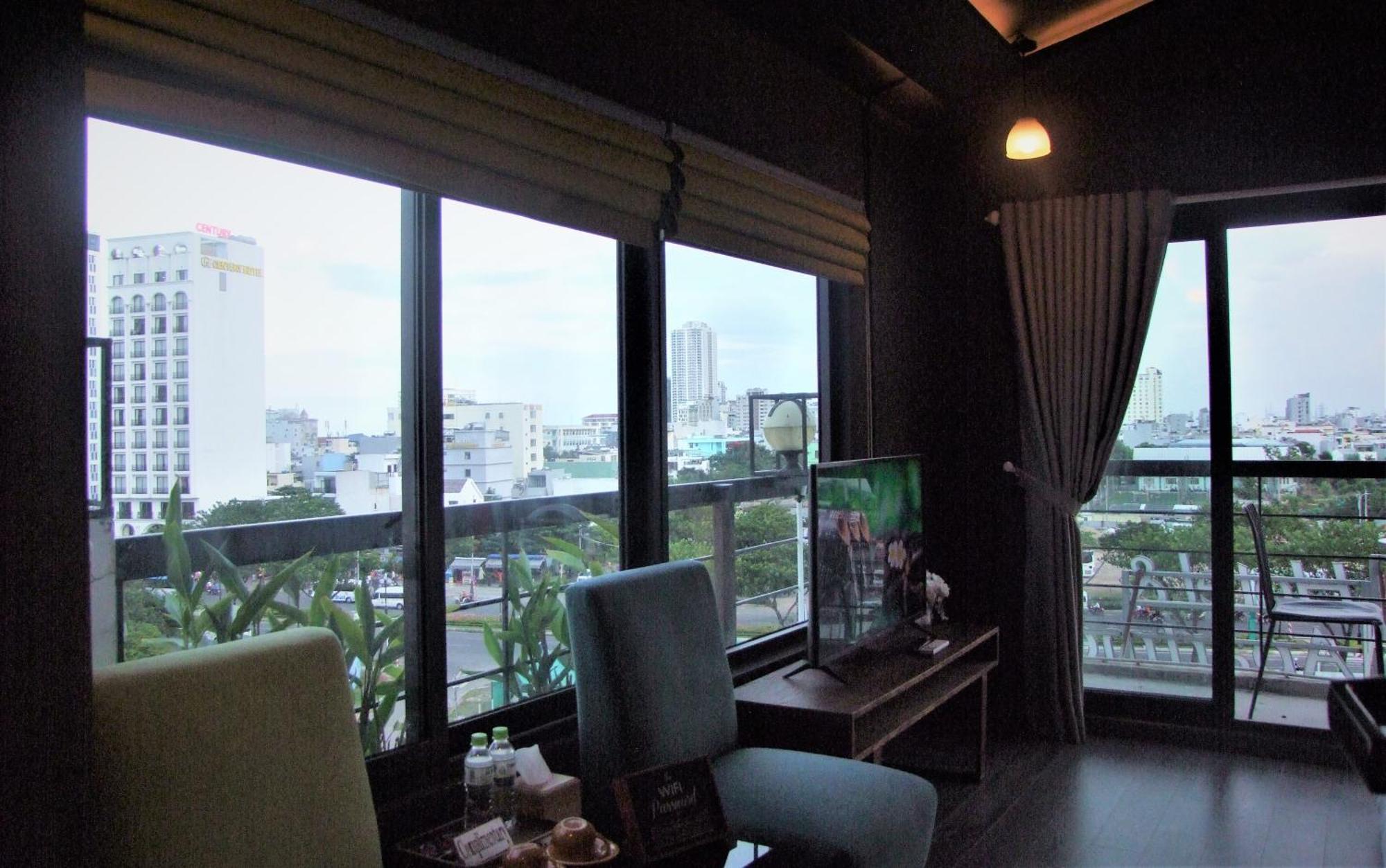 Hotel Oasis & Da Nang