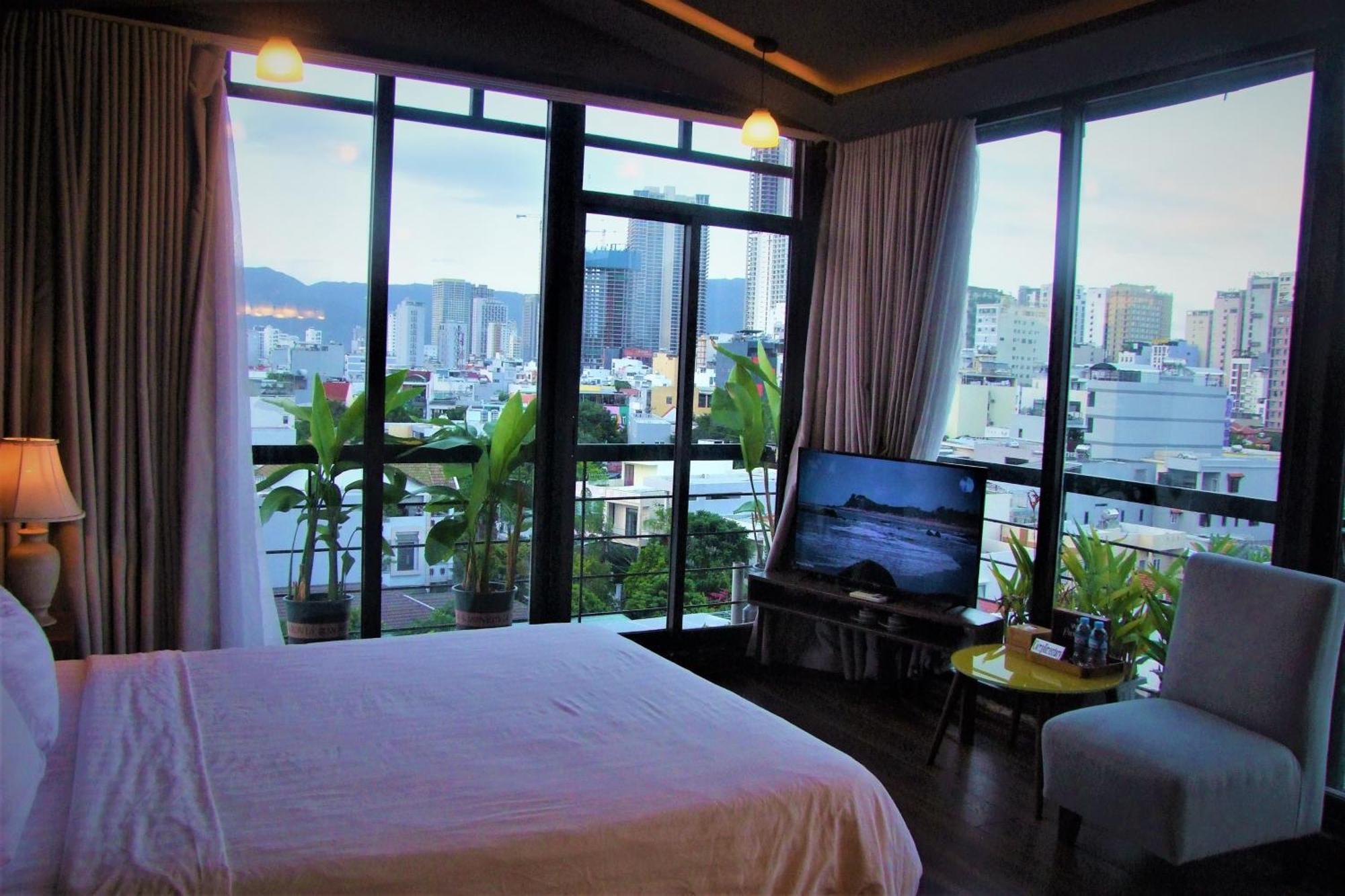Hotel Oasis & Da Nang