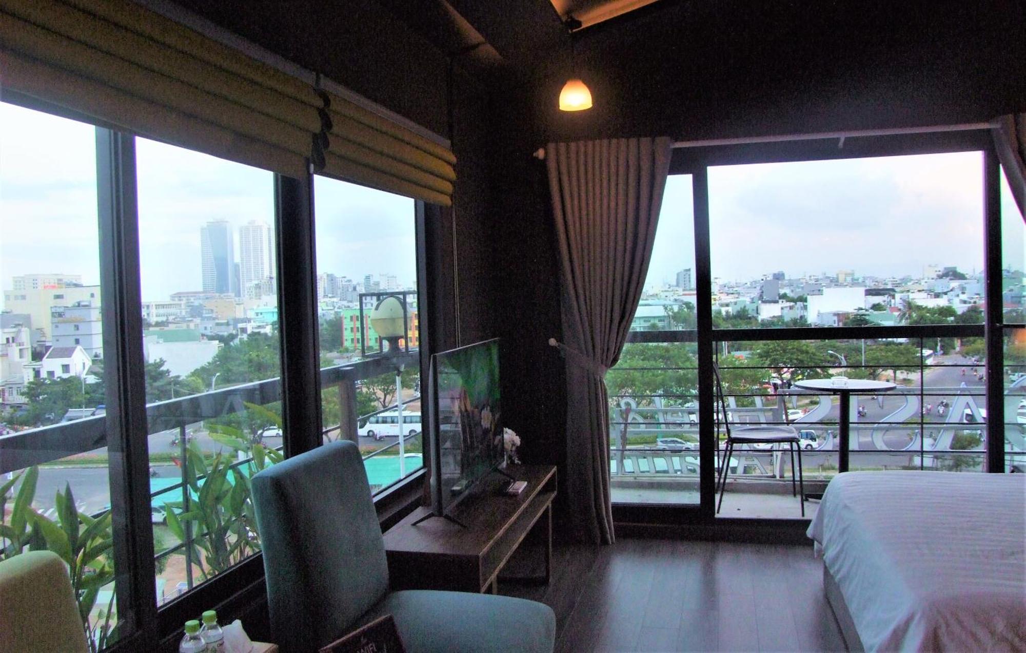 Hotel Oasis & 3*