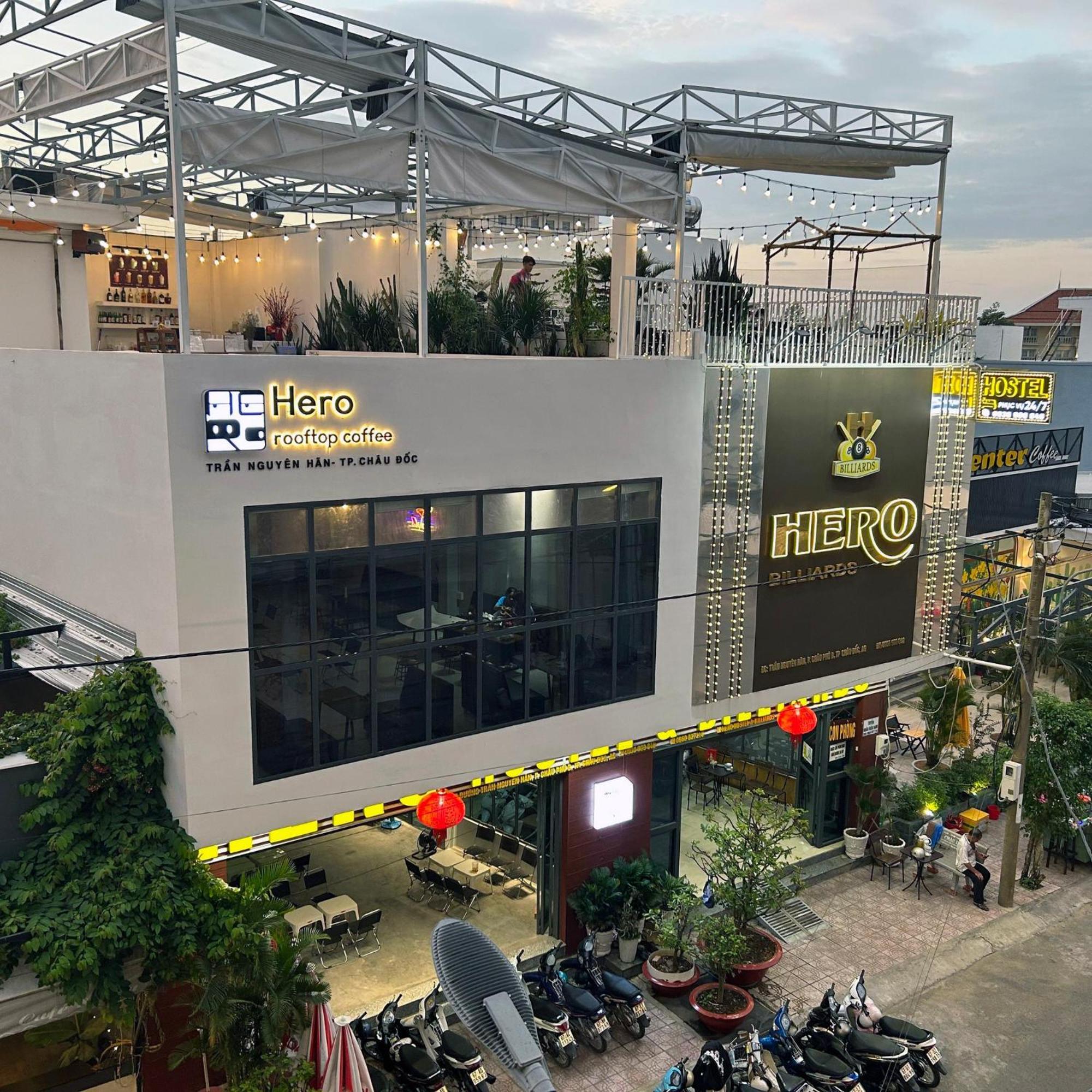Hero & Billiards Hostel