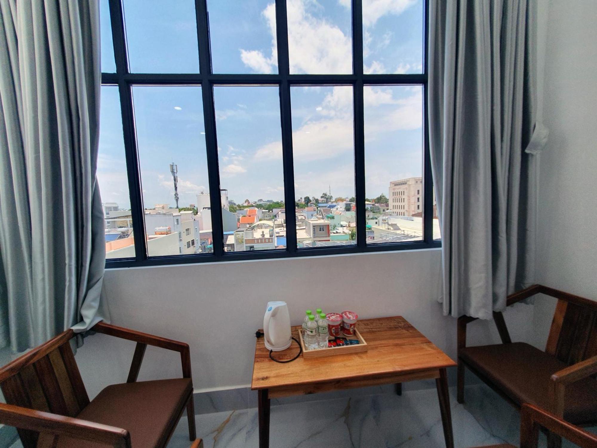 Hostel Hero & Billiards Chau Doc