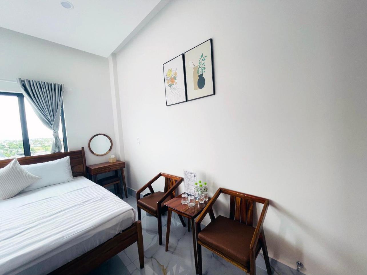 Hero & Billiards Hostel Chau Doc
