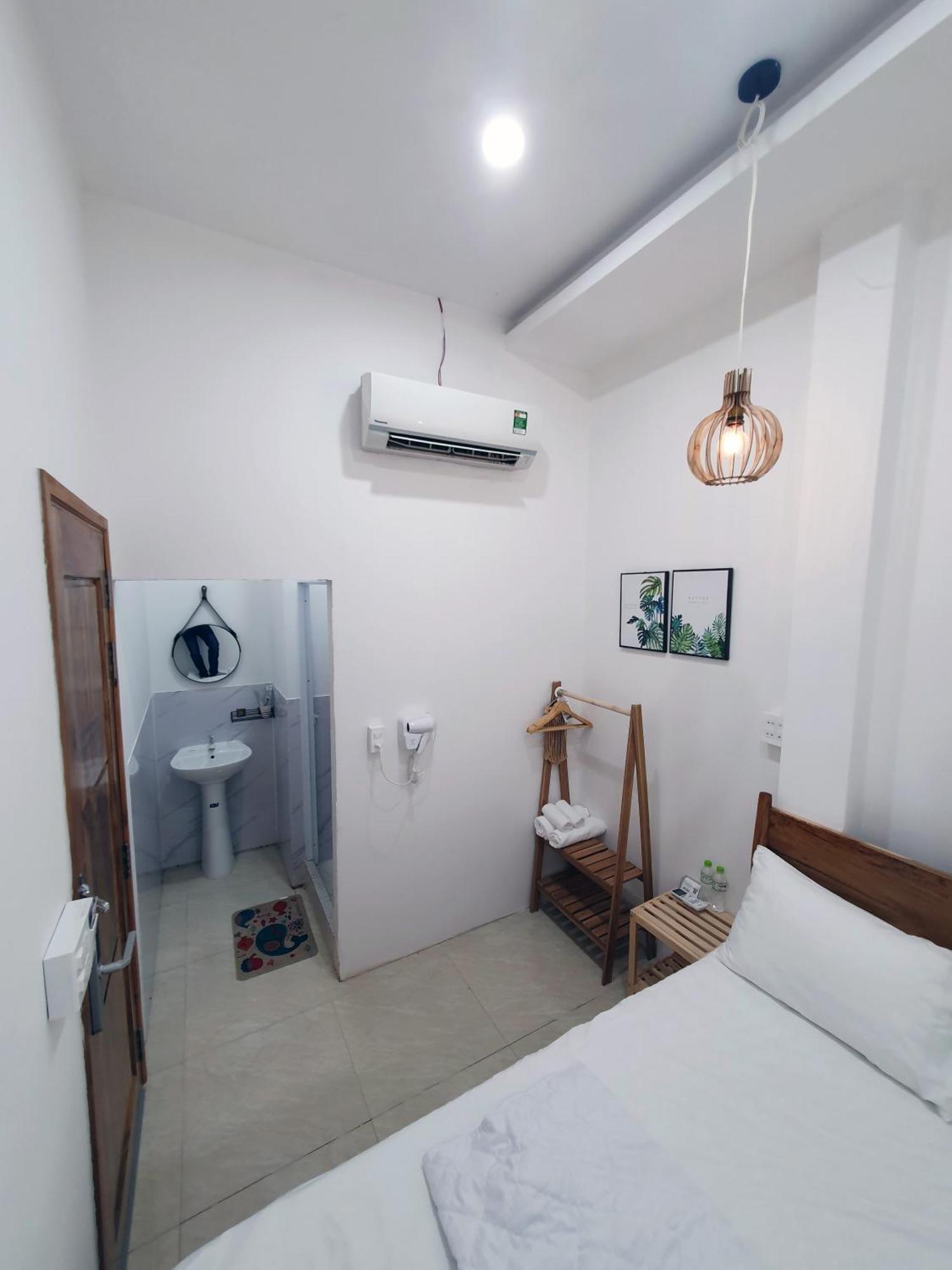 Hero & Billiards Hostel Chau Doc