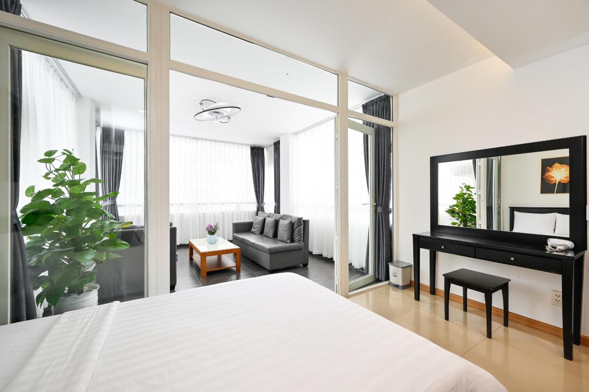 Pearl Hotel- Near Nguyen Hue Street Ho Chi Minh City