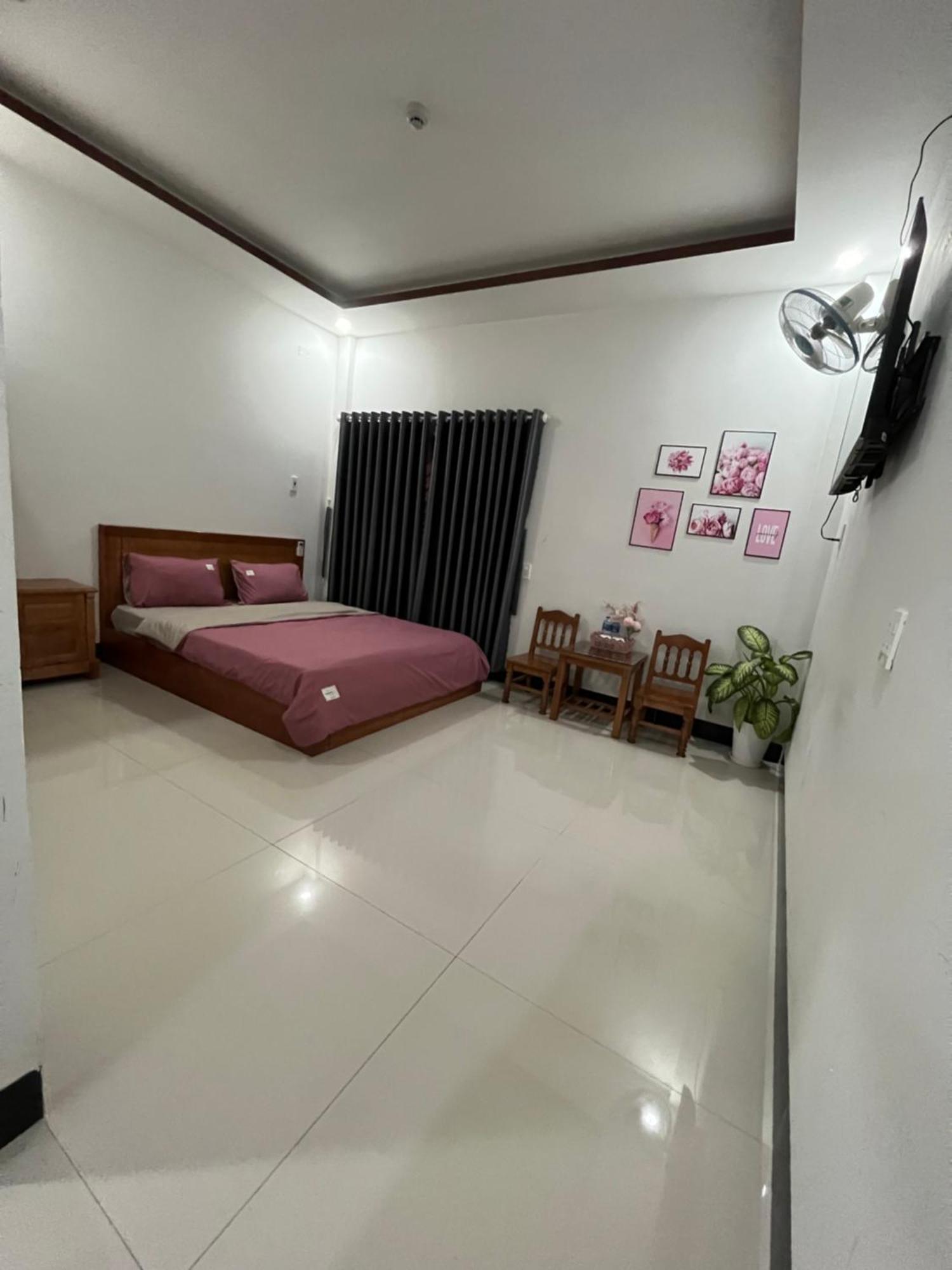 & Khách sạn 5*