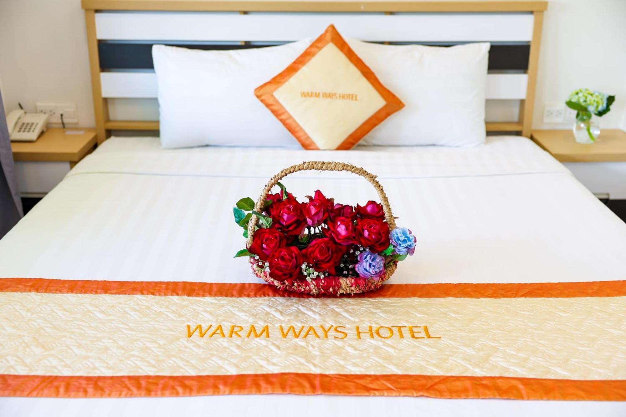 Warm Ways & Serviced Ho-Chi-Minh-Stadt