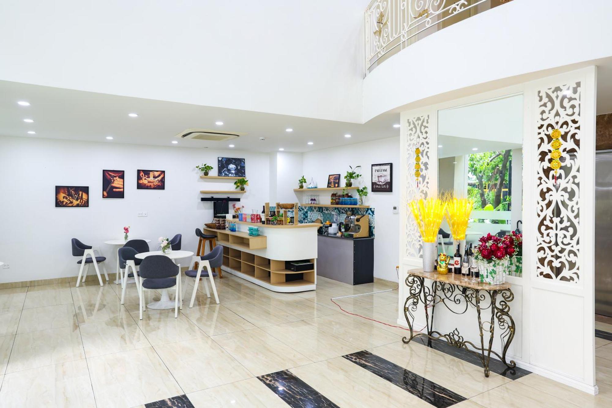 Warm Ways & Serviced Ho-Chi-Minh-Stadt