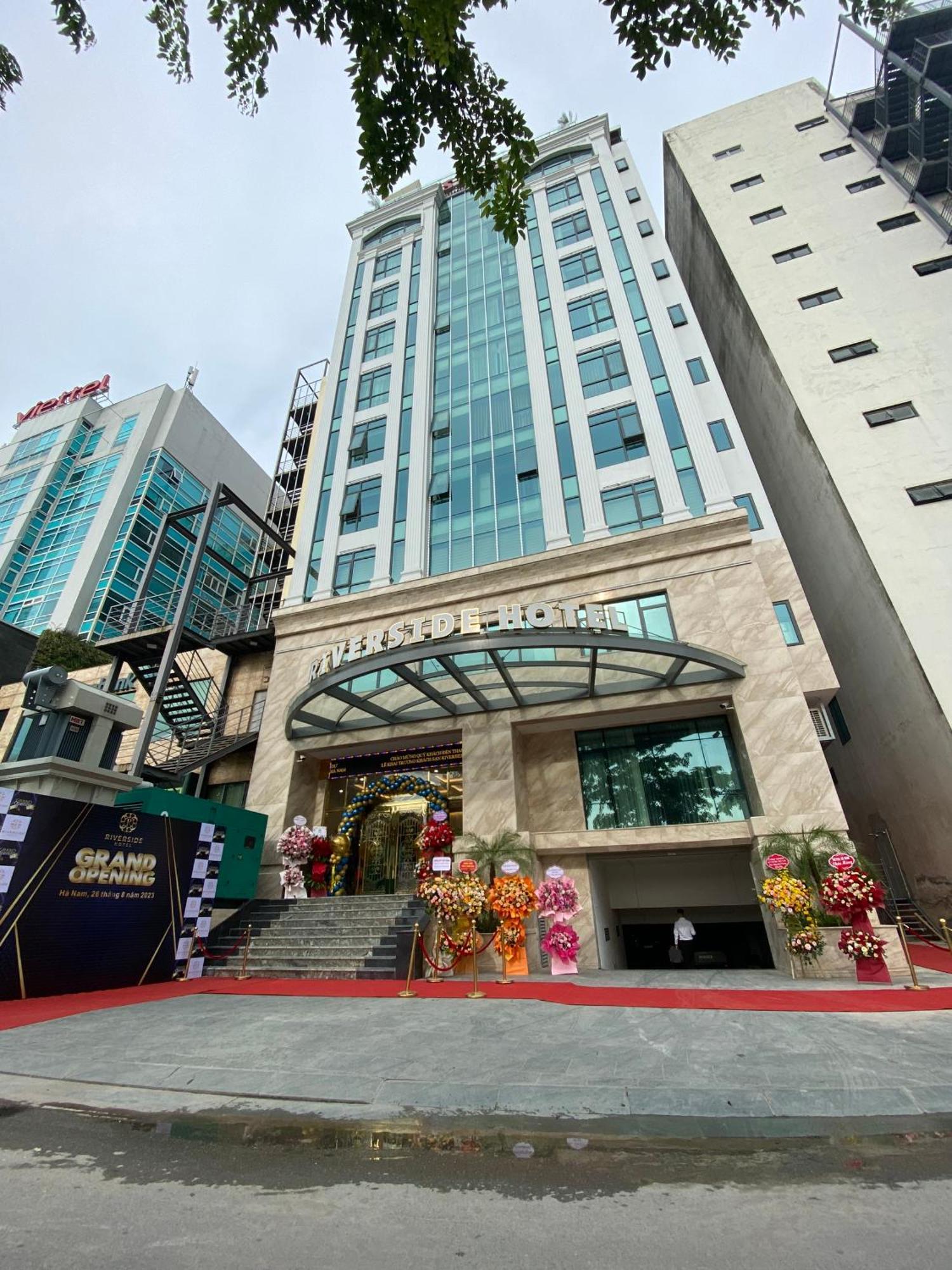 Riverside Ha Nam Hotel 4*