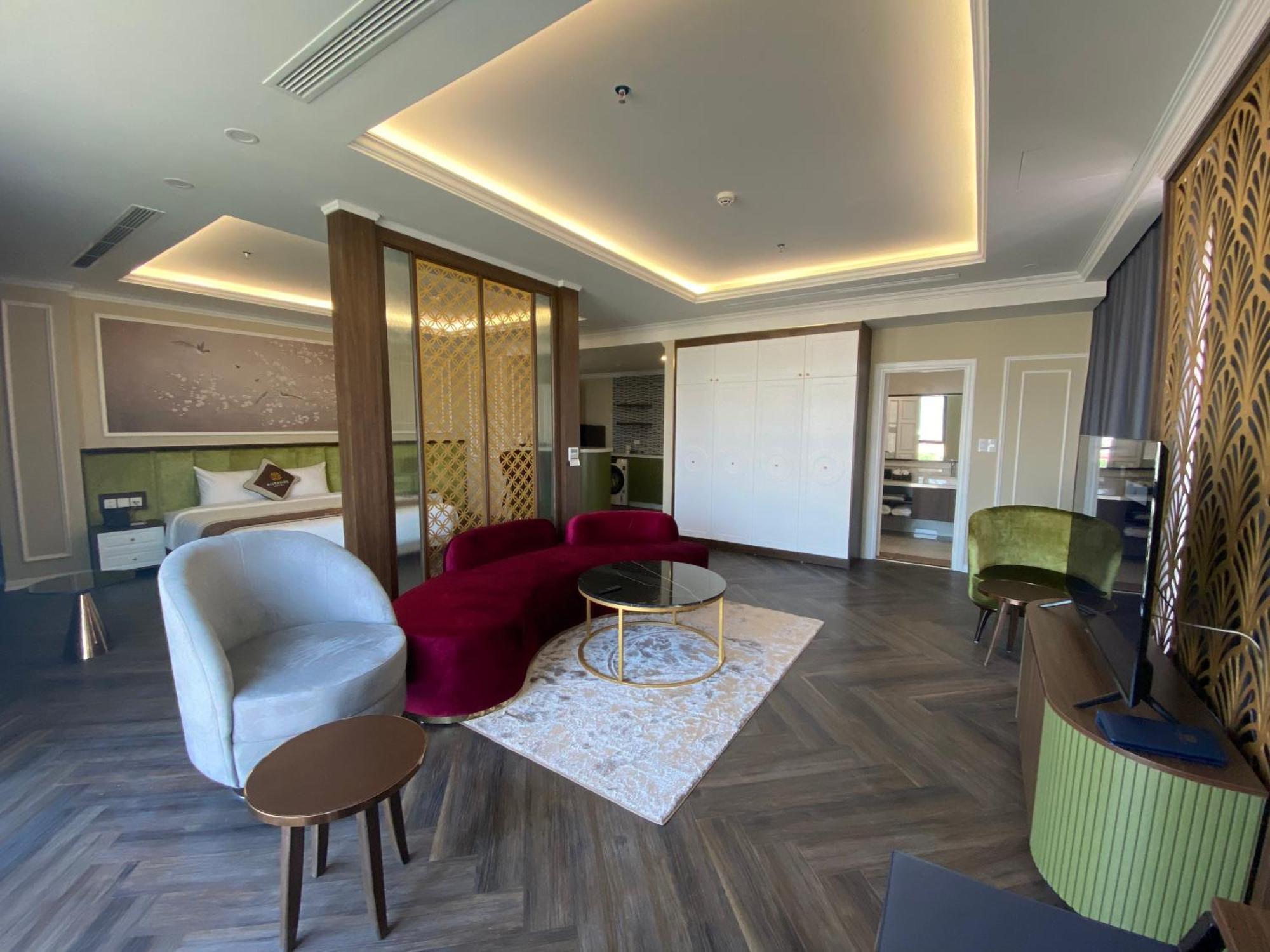 Riverside Ha Nam Hotel 4*
