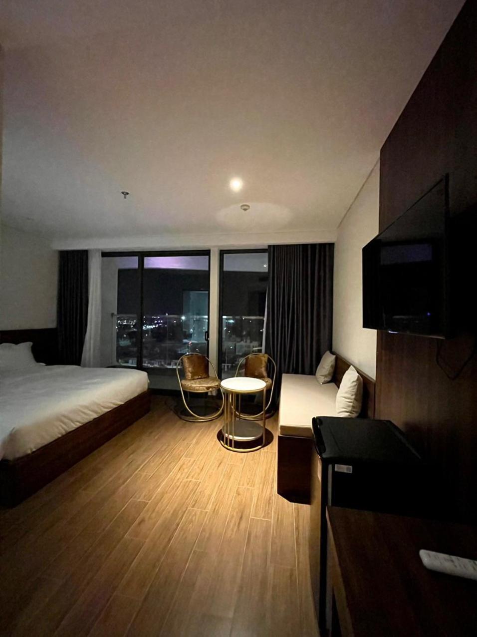 Hotel Happy Condotel - Apec Phu Yen -phong 42m2