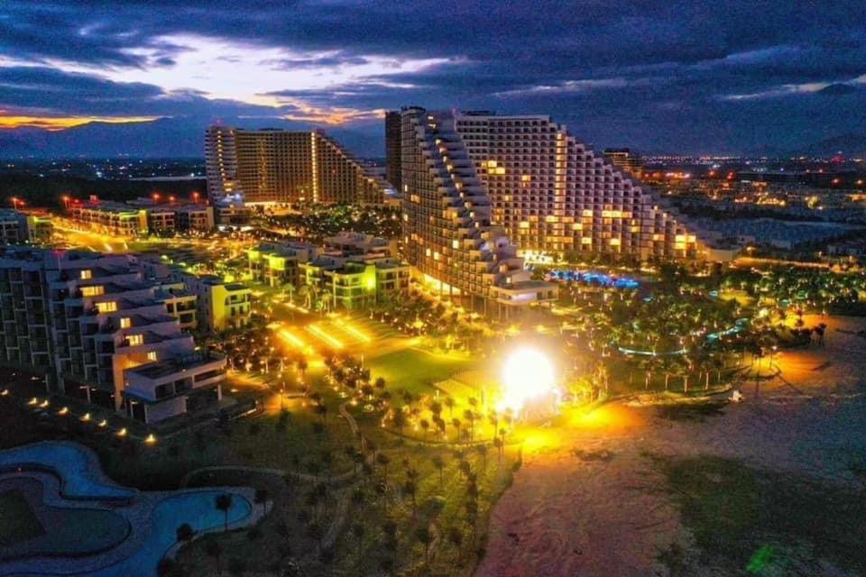 Angela At The Arena At Bai Dai Beach, Near Airport Cam Ranh, Nha Trang, Khanh Hoa Apartment *