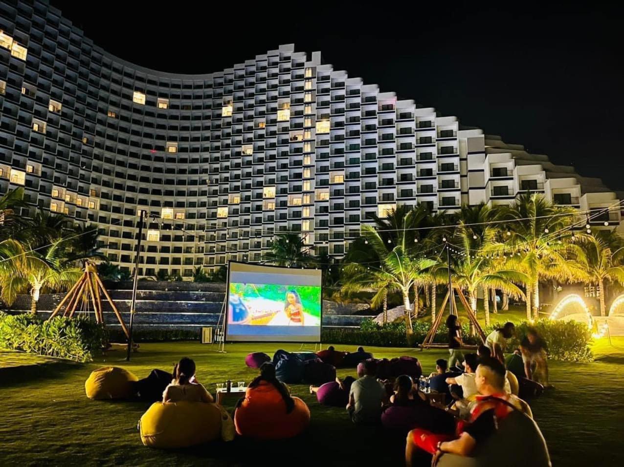Angela At The Arena At Bai Dai Beach, Near Airport Cam Ranh, Nha Trang, Khanh Hoa Apartment