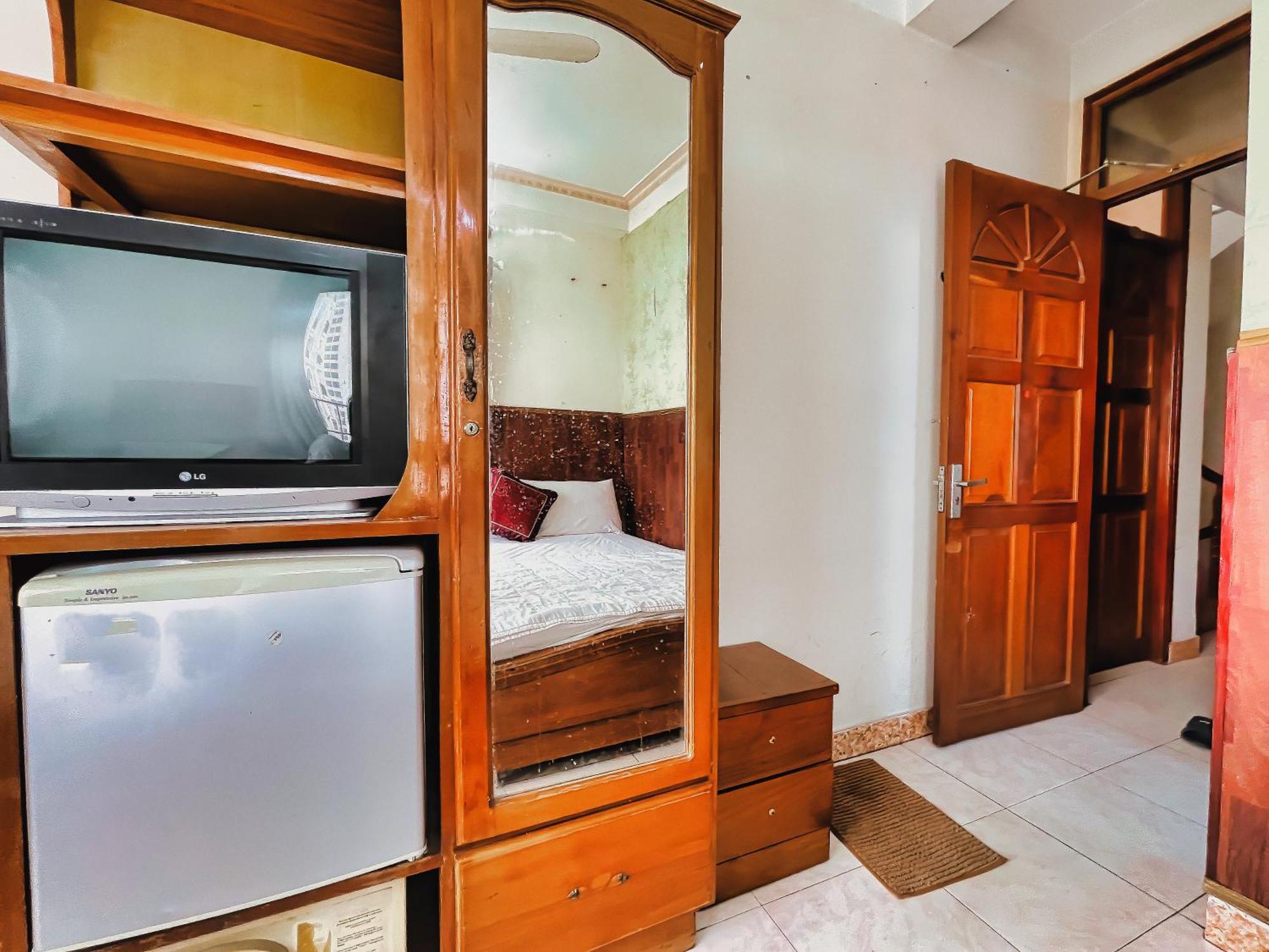 Hotel Quang Vinh 2 *