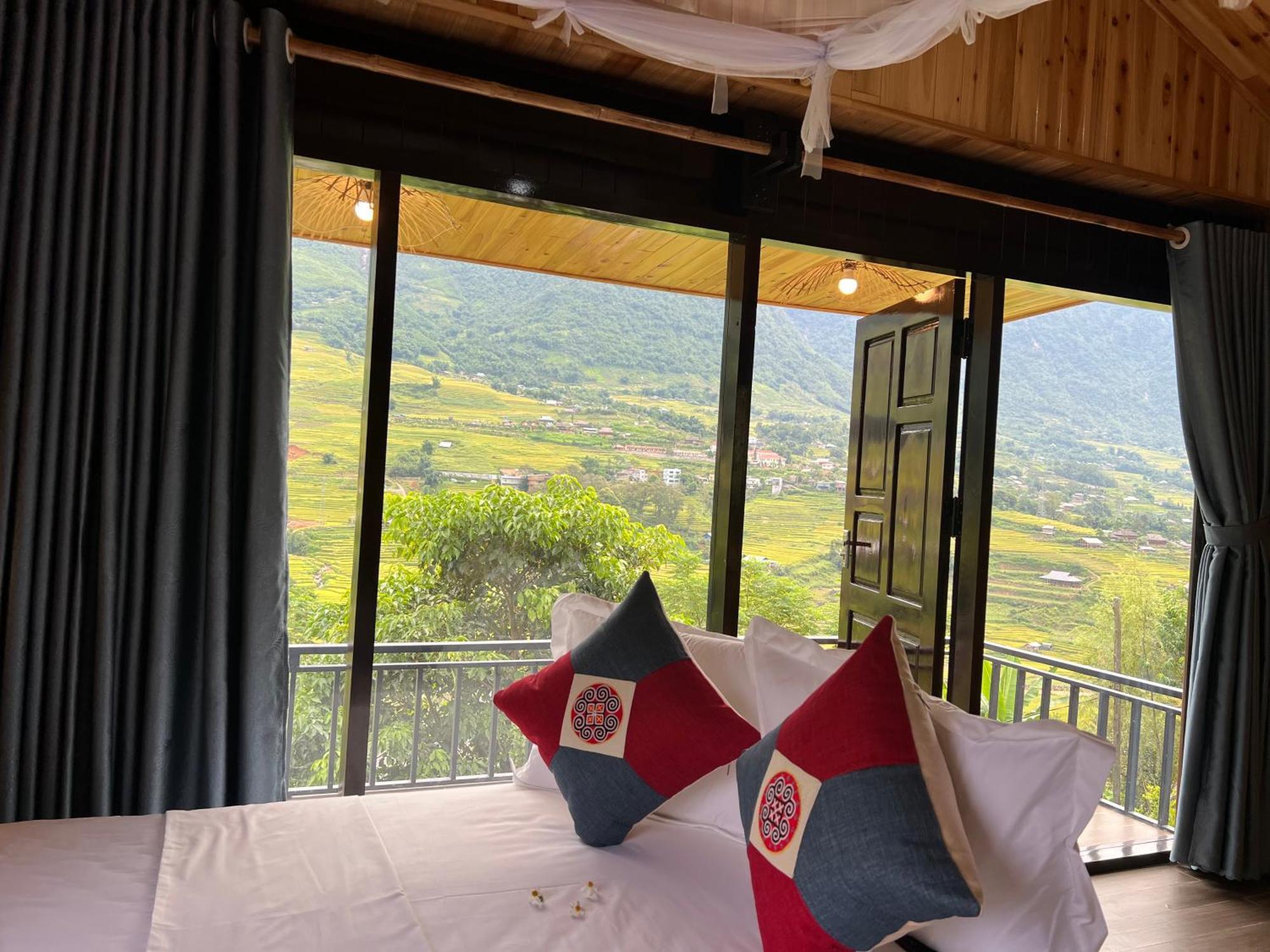 Hmong House Homestay