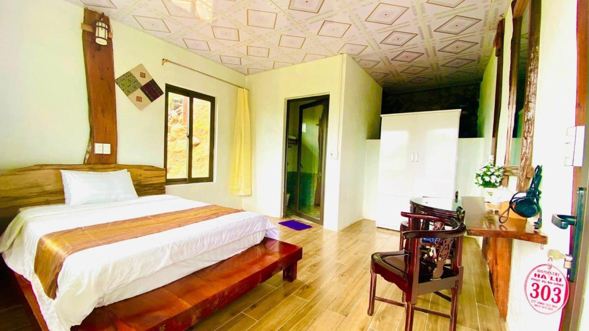 Ha Lu Hotel *