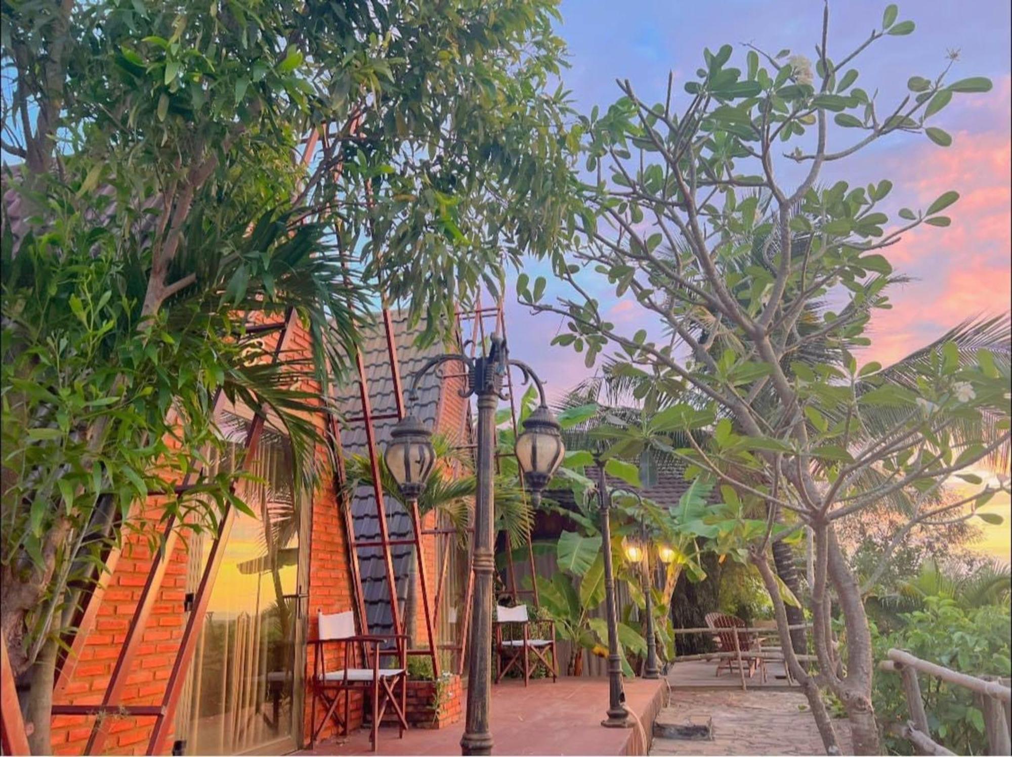 The Ruong Resort Lang Phuoc Buu