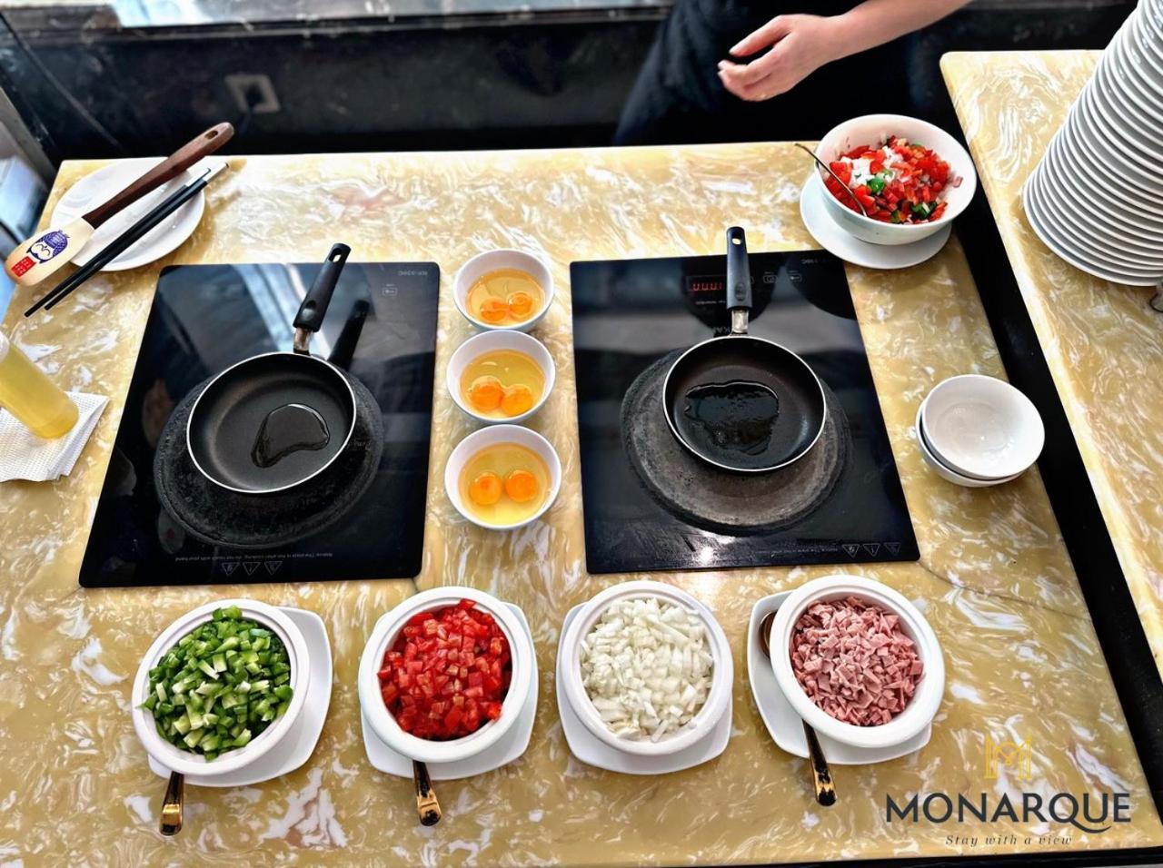Monarque 4*