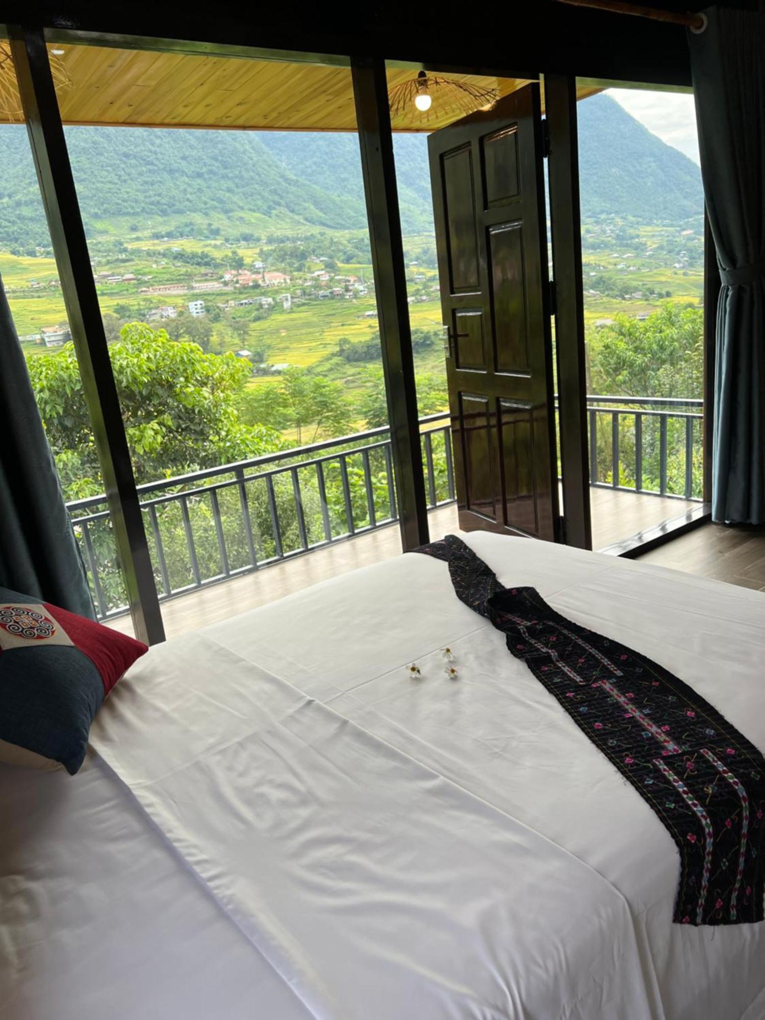 Hmong House Ở trọ Sa Pa