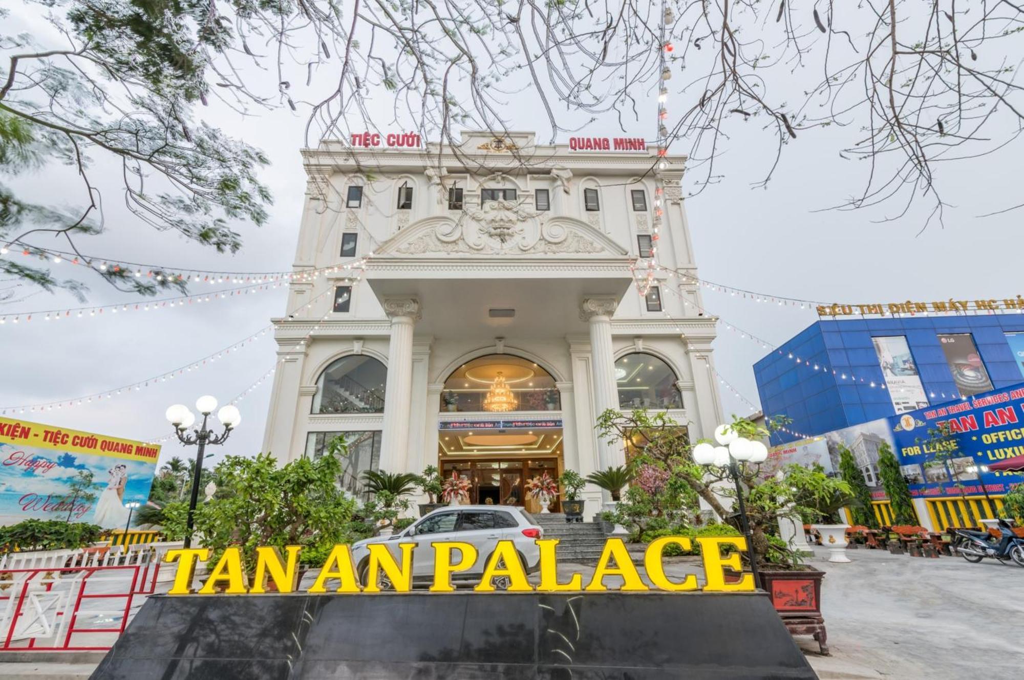 Tan An Palace Hotel 3*
