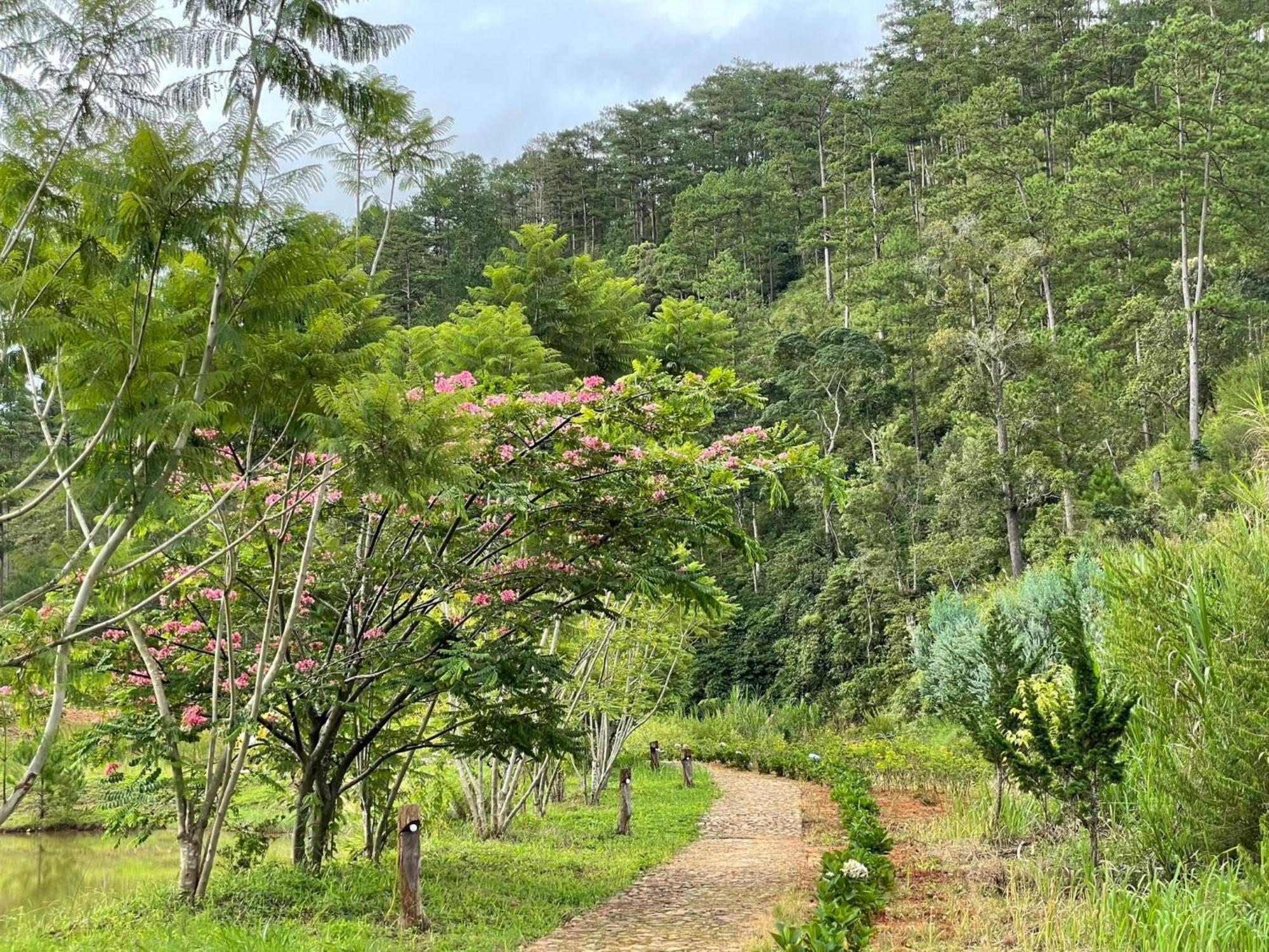 Lat Valley Retreat Village Holiday home