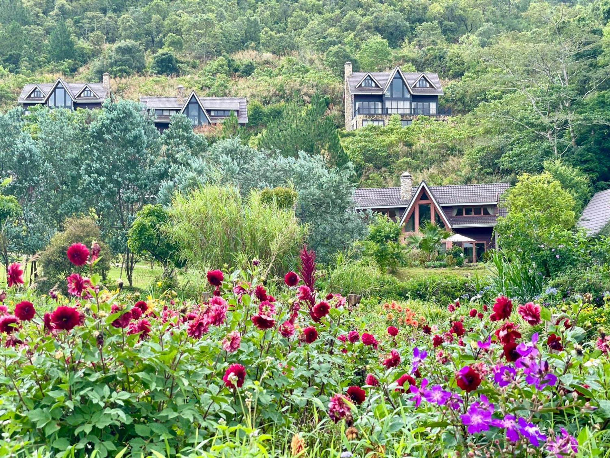 Lat Valley Retreat Village Holiday home