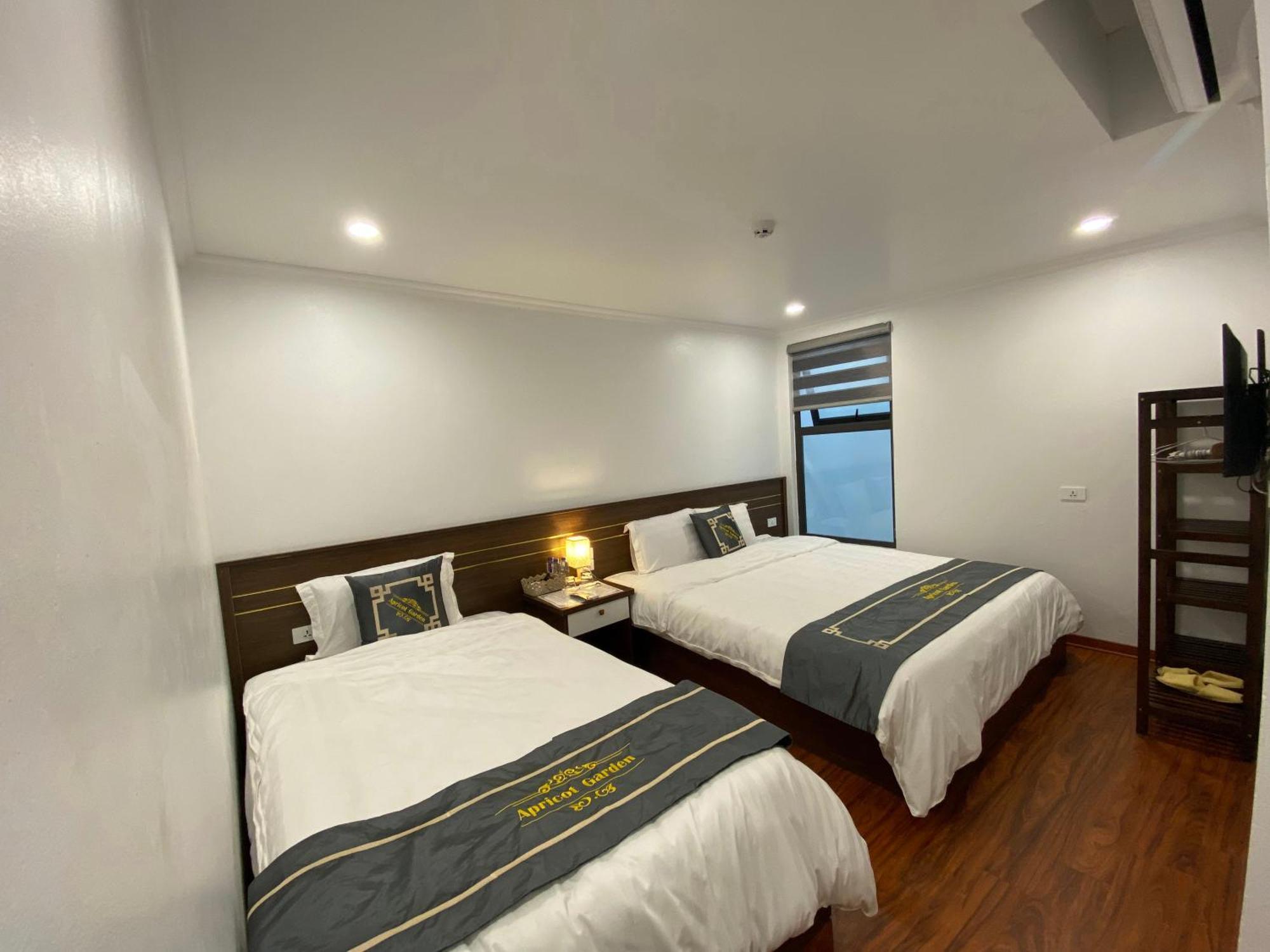 Apricot Garden Hotel 3*