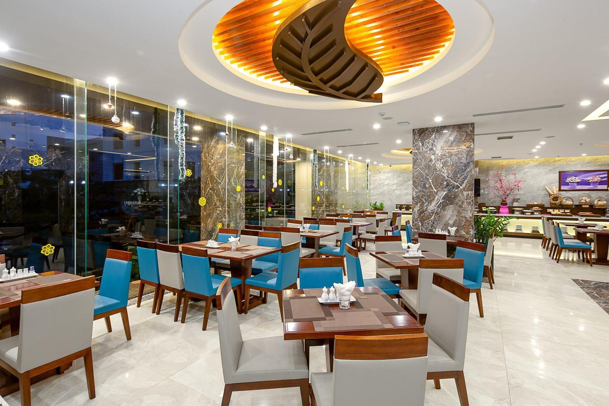 Aria Grand & 4* Đà Nẵng