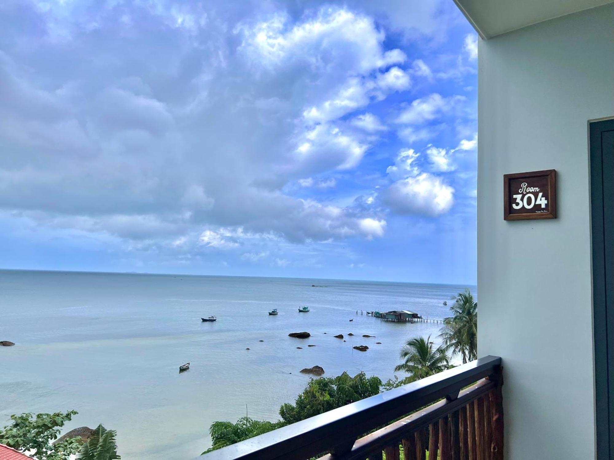 Resort Voyage Beach Phu Quoc
