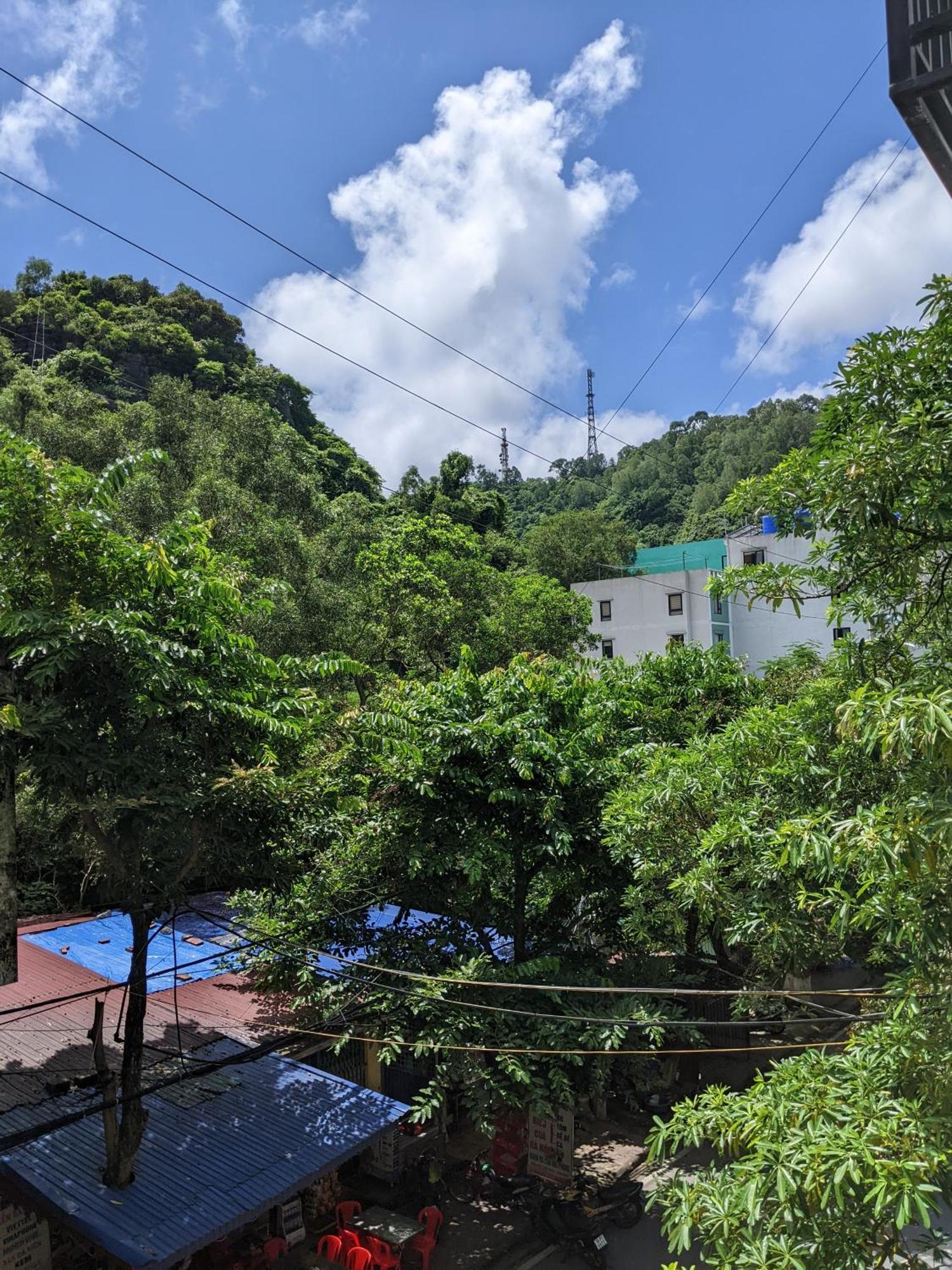 Tung Quang Hotel