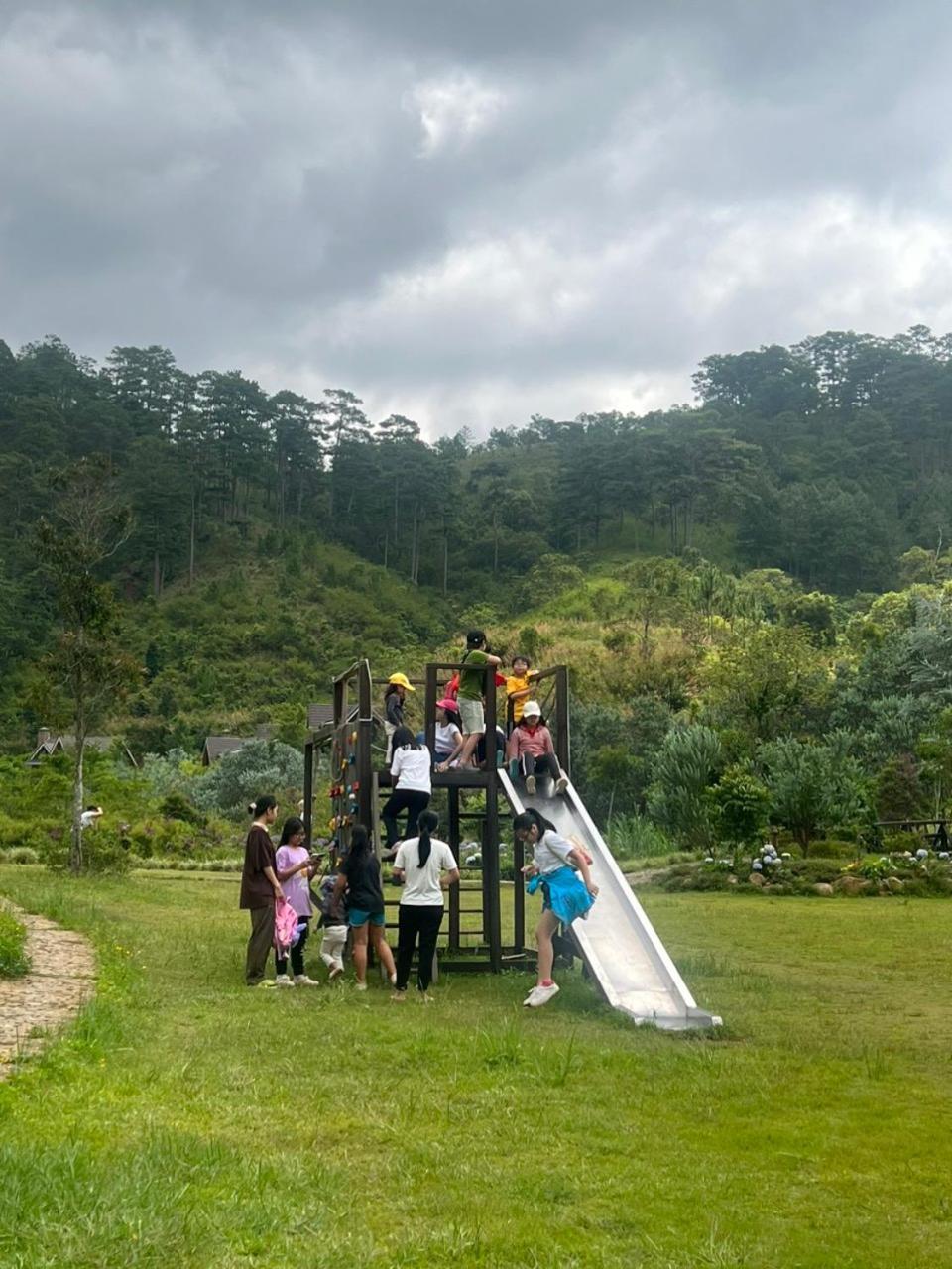 Lat Valley Retreat Village *