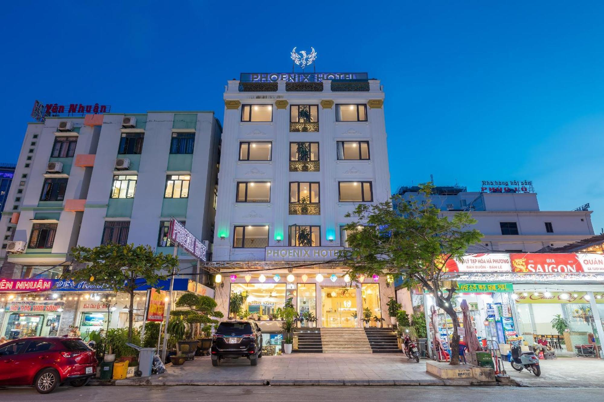 Hotel Phoenix