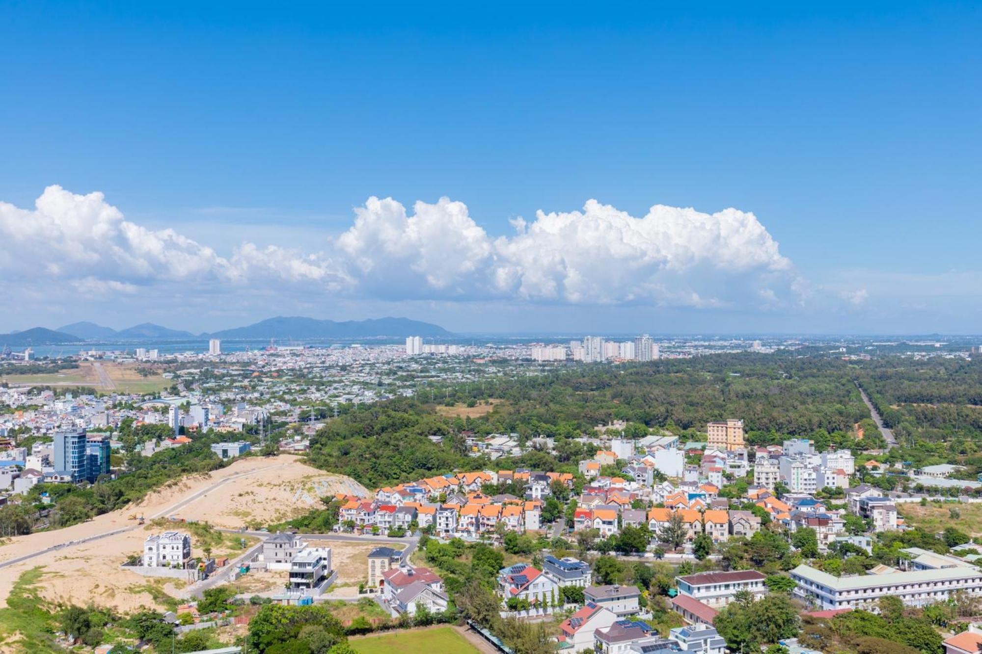 Infinity Pool Luxury The Song * Vung Tau