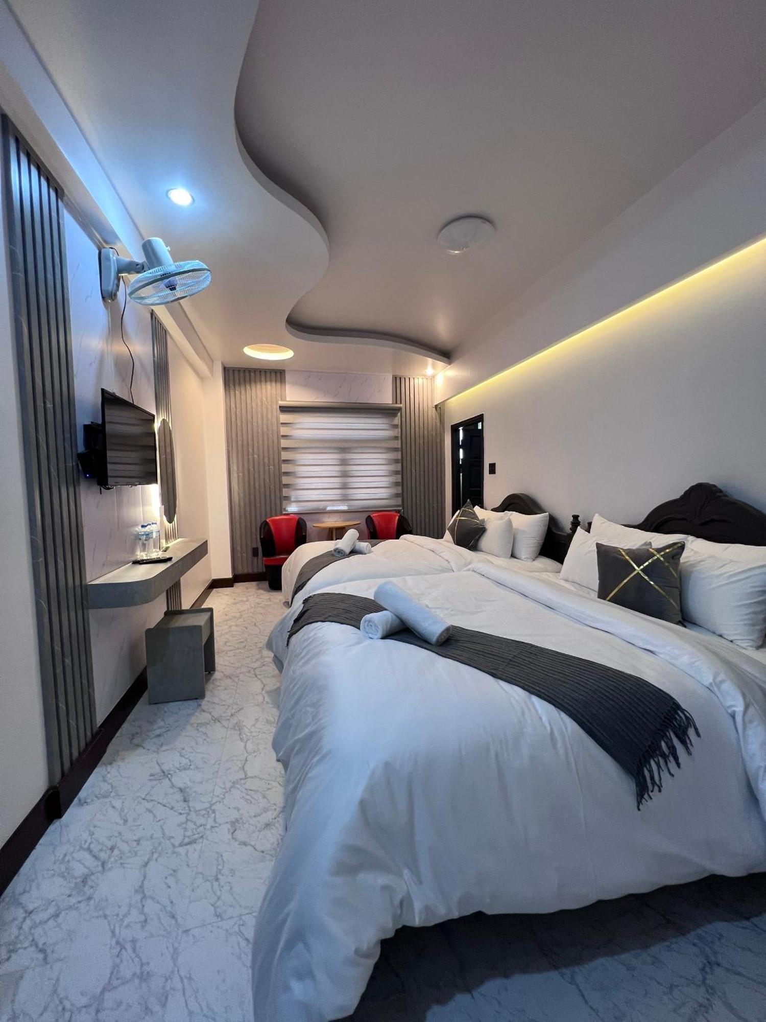 Ht House Hotel