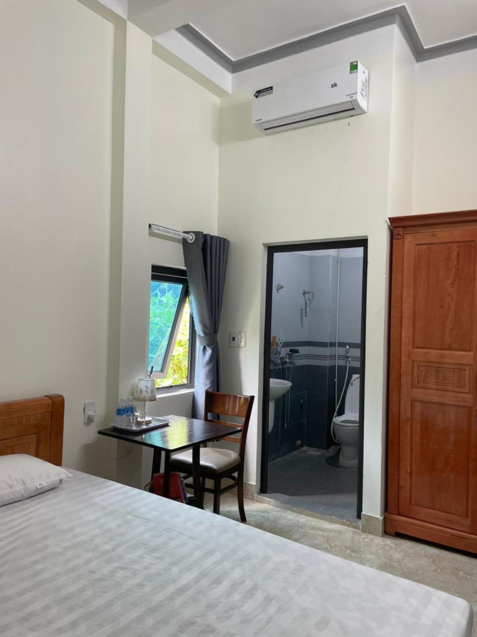 Hoang Bach Homestay Dong Van (Ha Giang)