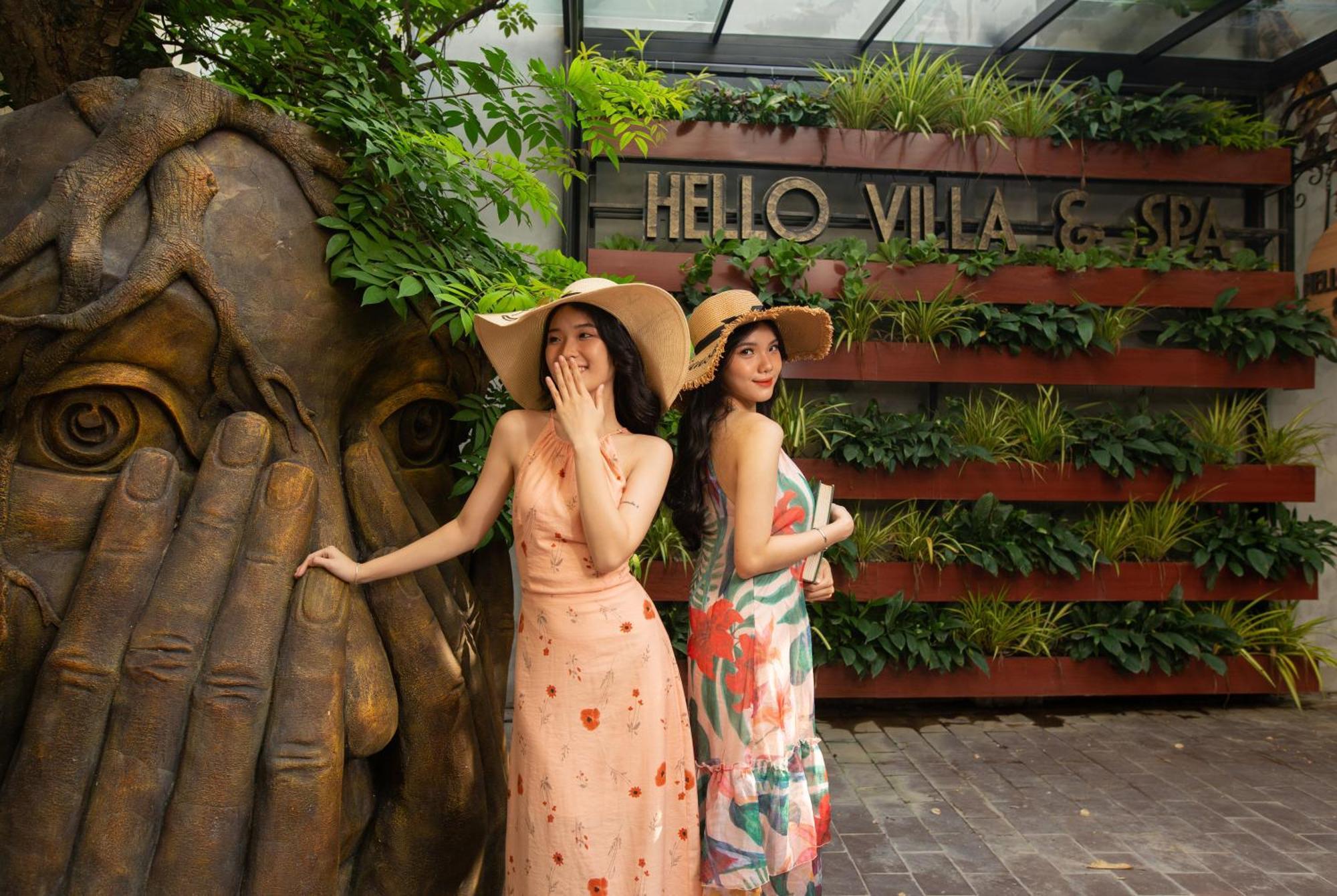 Villa Hello &