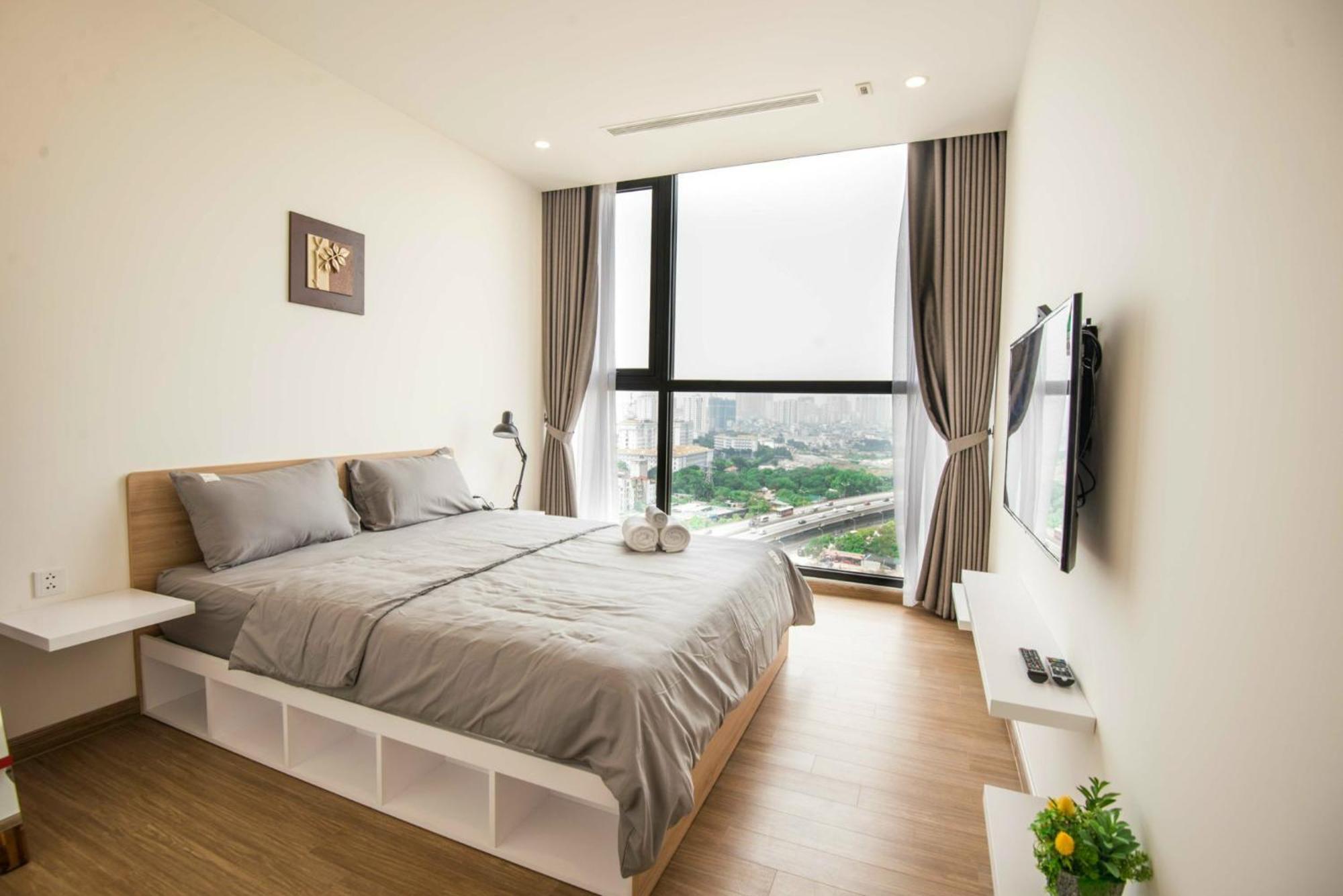 Vinhomes Skylake By Pham Hung Apartment *