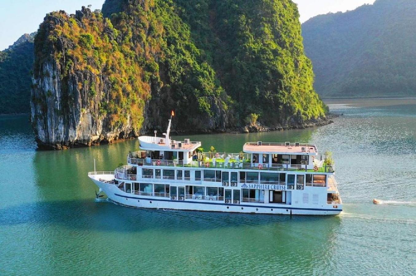 Halong Sapphire Cruises  Hạ Long